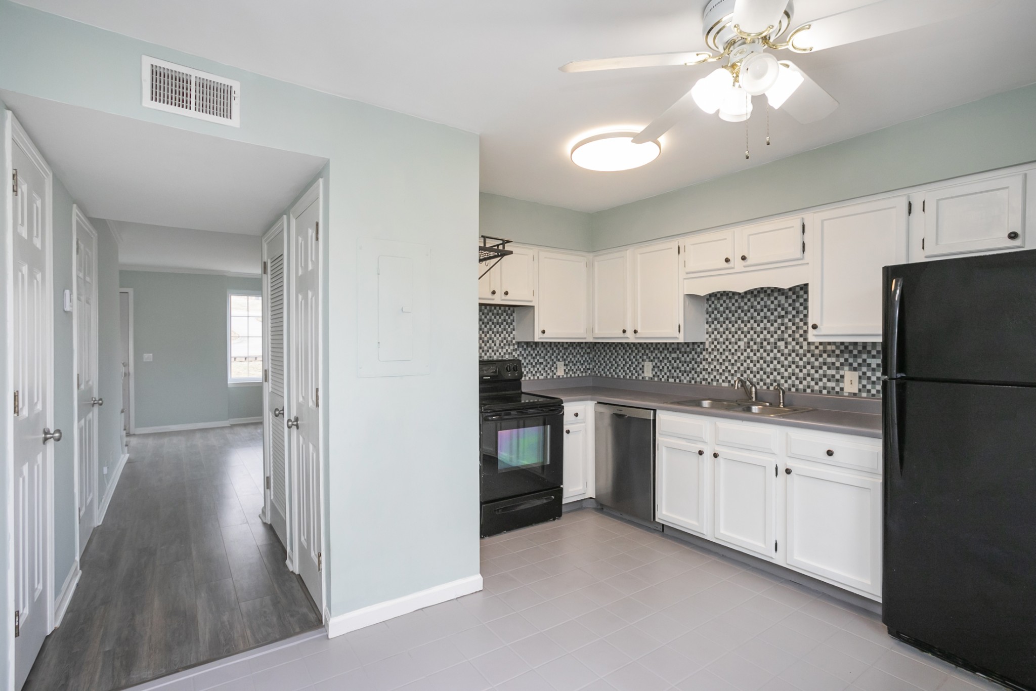 417 Oak Forge Dr
