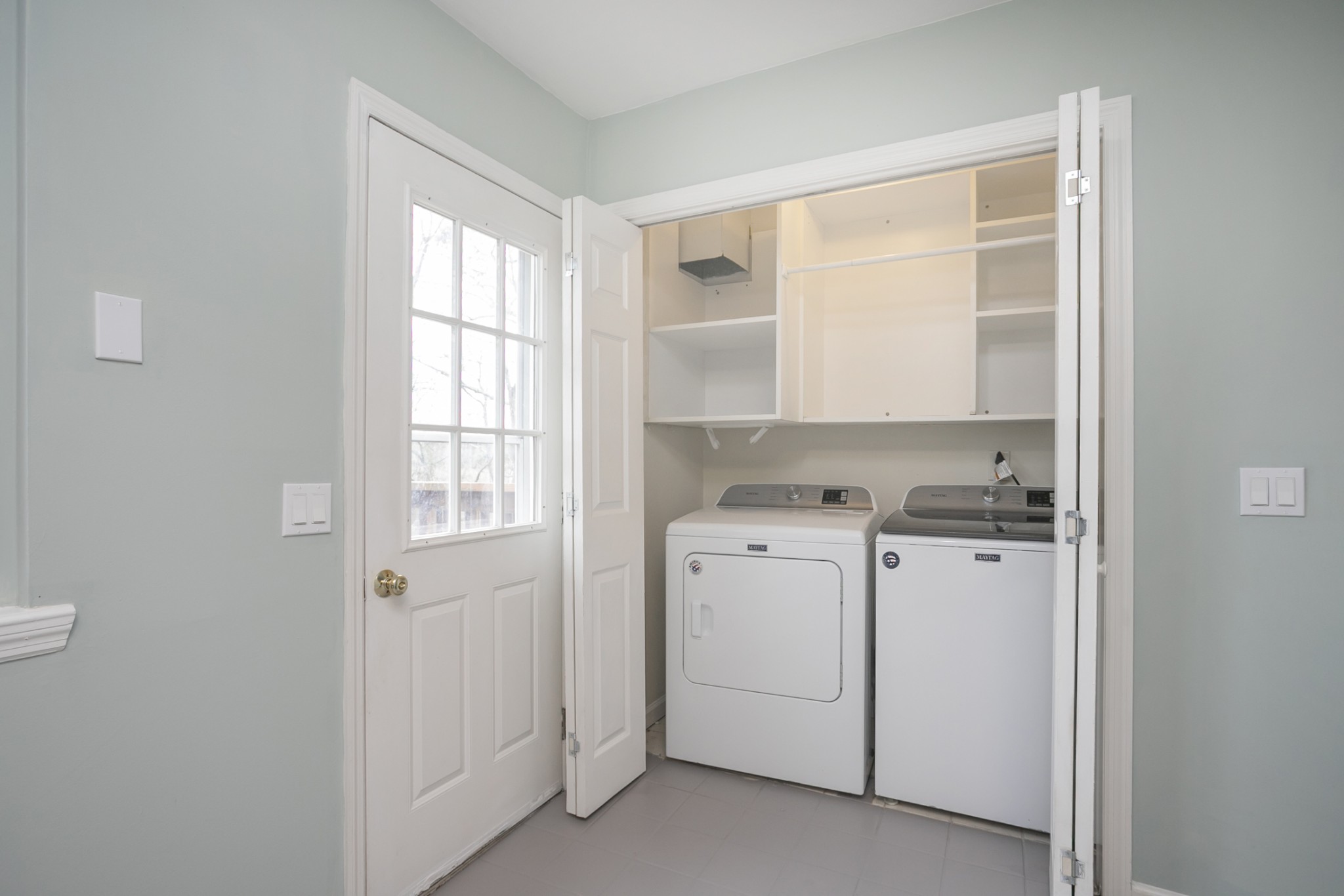 417 Oak Forge Dr