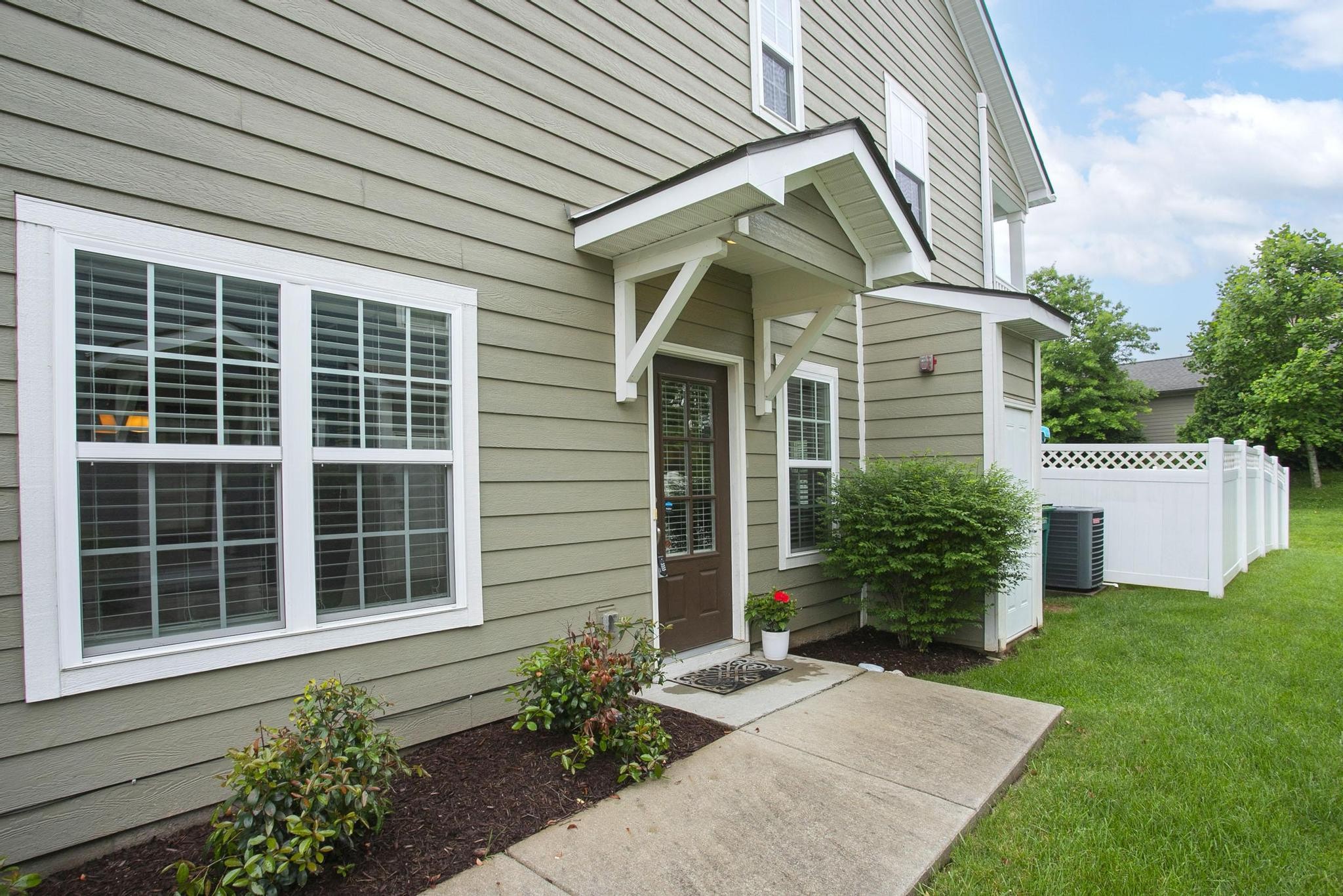 601 Shirebrook Cir