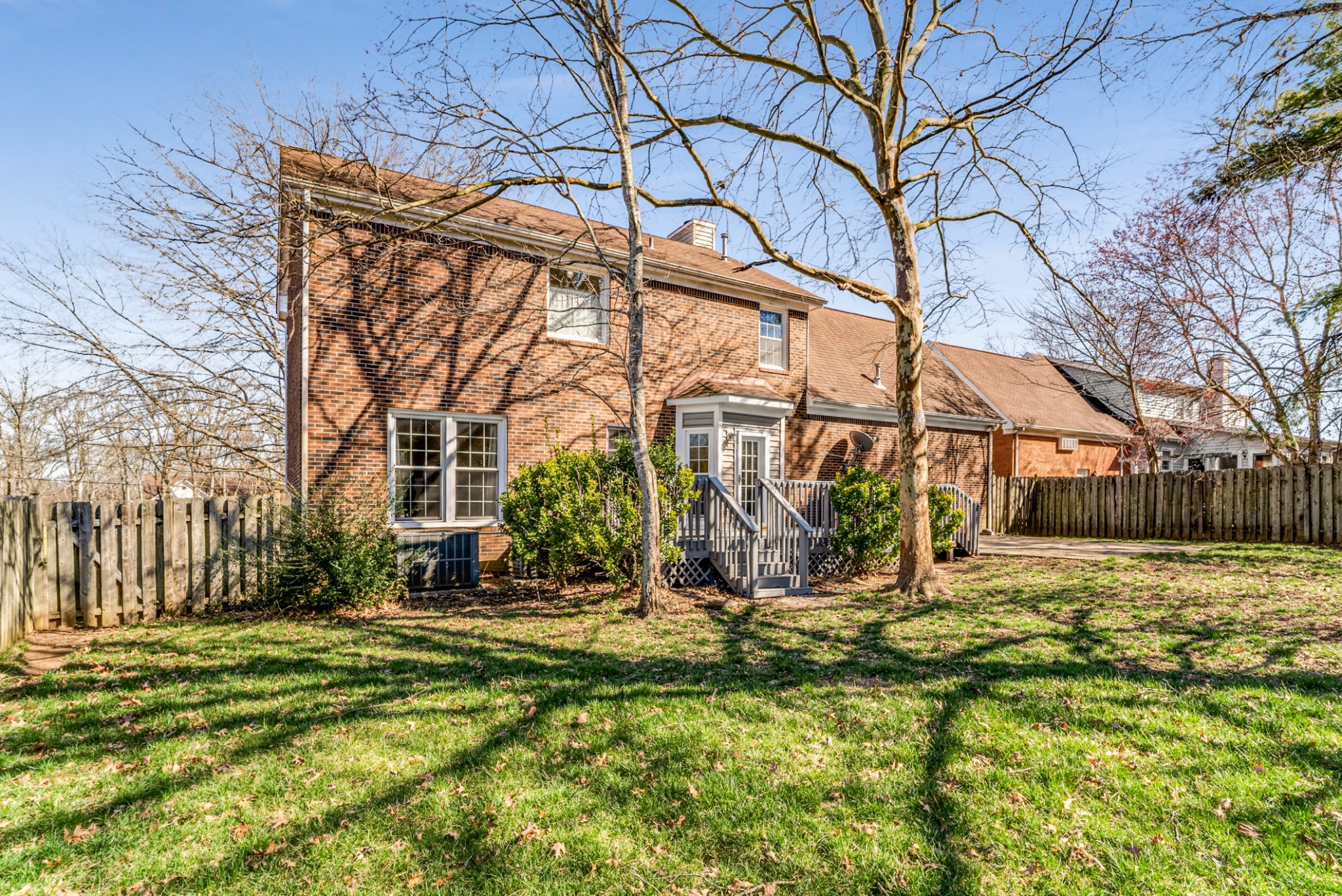 6112 S Riverbend Dr