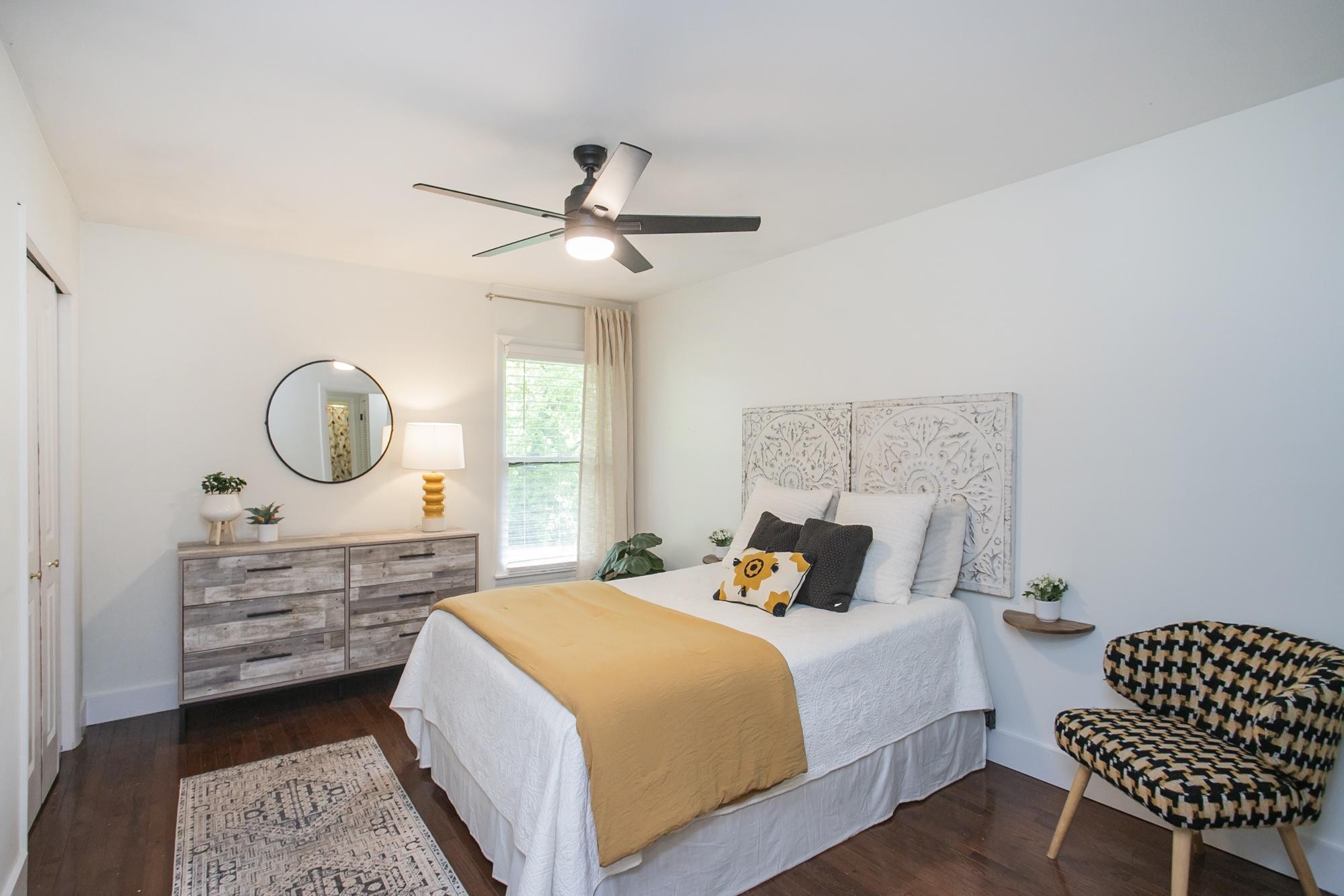 3901 Whitland Ave Unit: #11