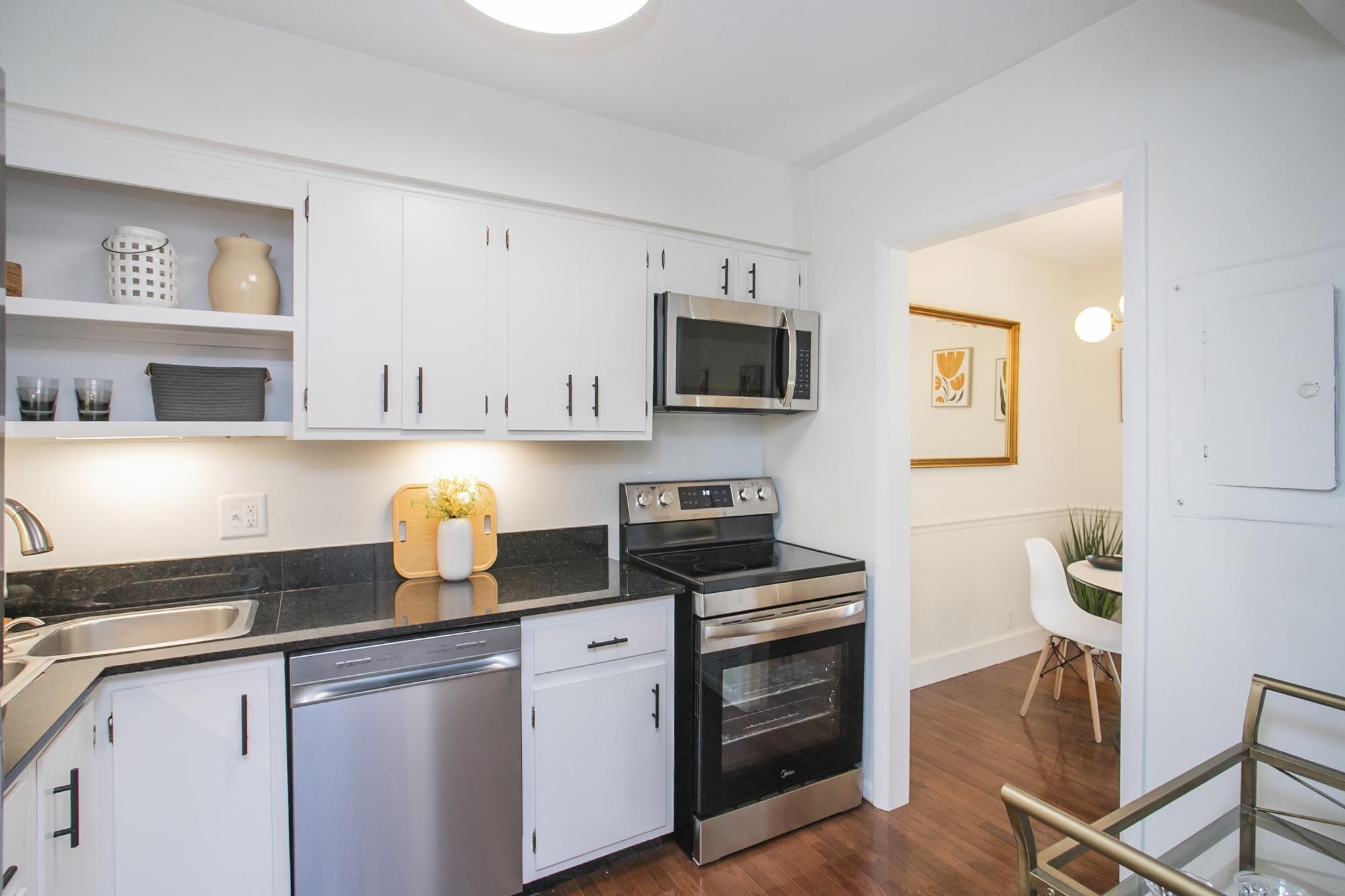 3901 Whitland Ave Unit: #11