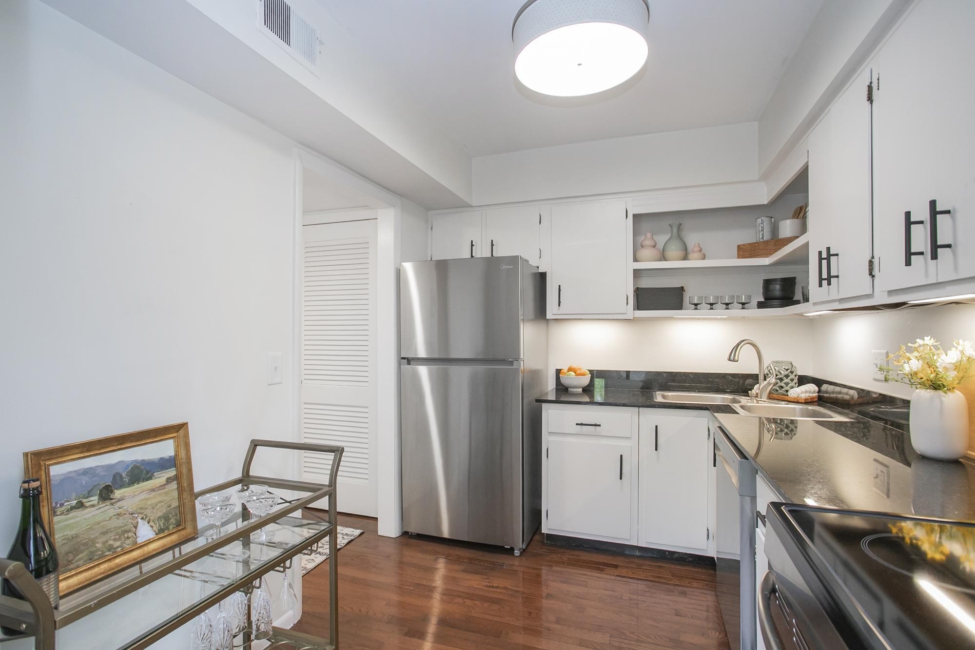 3901 Whitland Ave Unit: #11