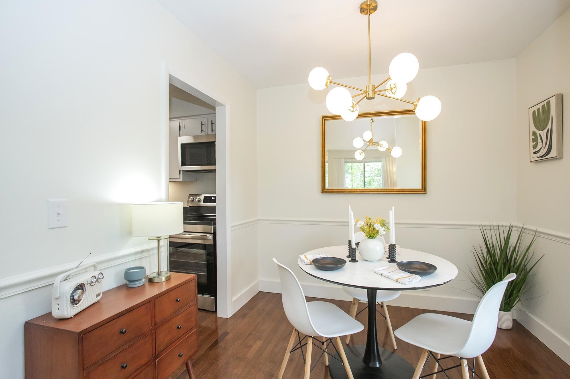 3901 Whitland Ave Unit: #11