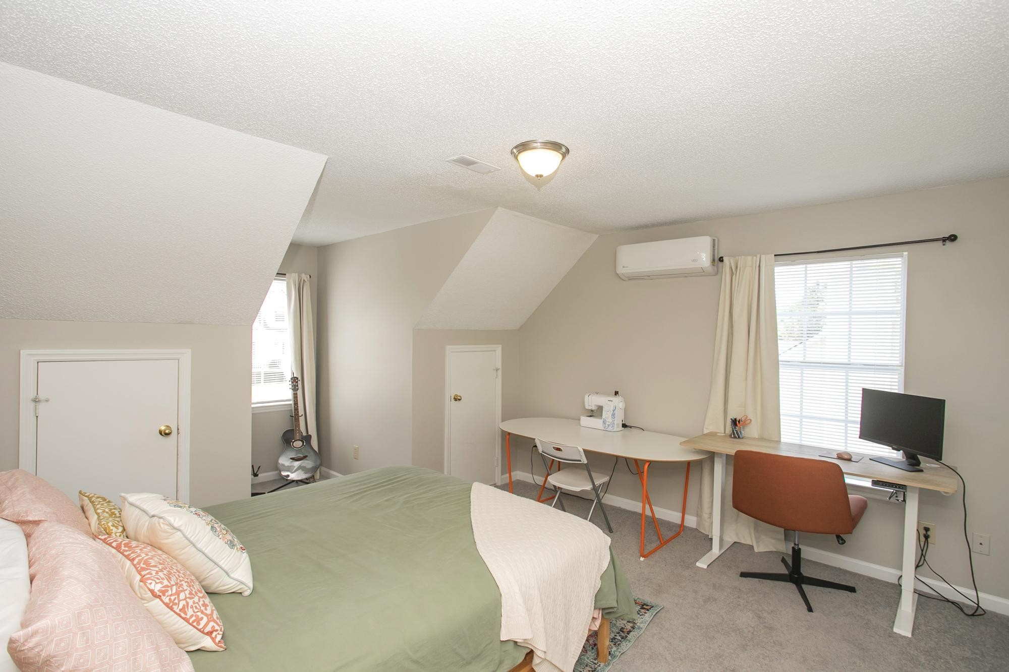 407 Bradford Cir
