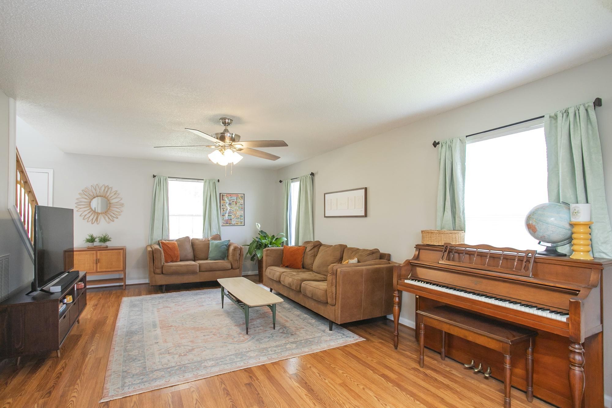 407 Bradford Cir