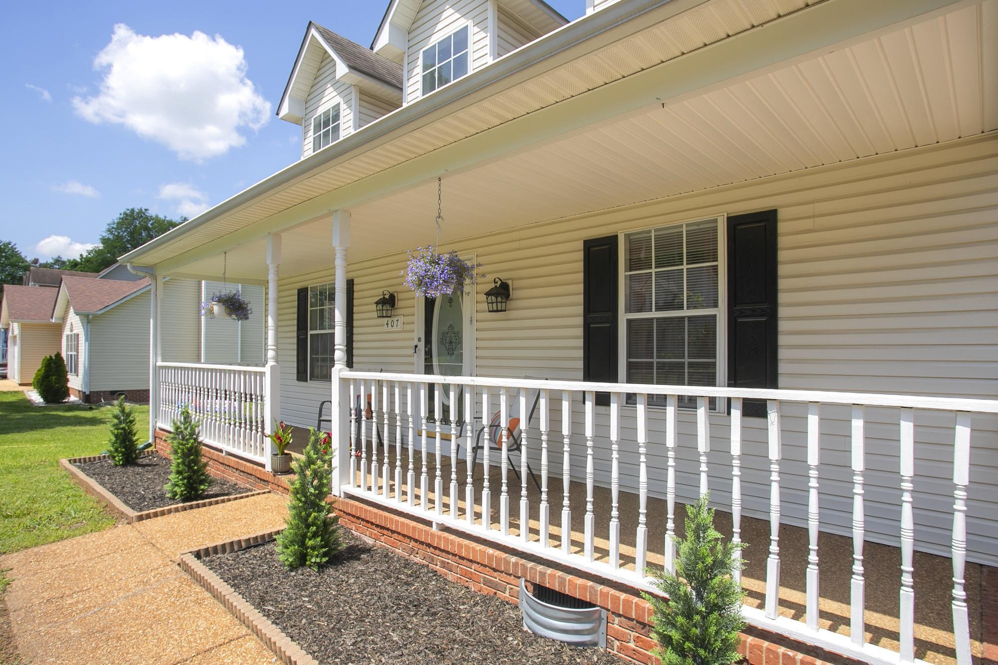 407 Bradford Cir