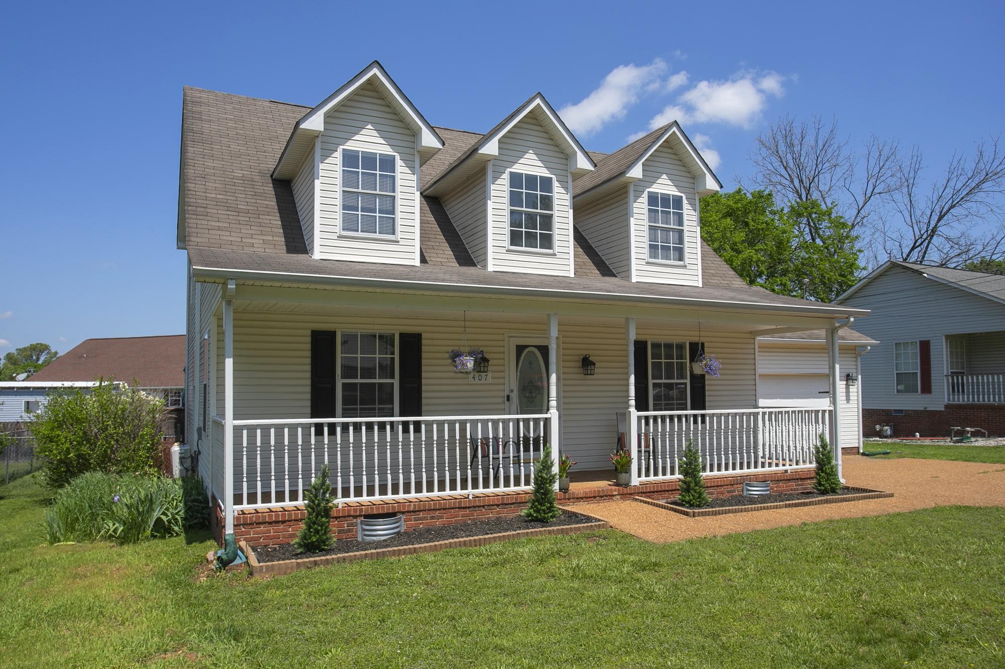 407 Bradford Cir