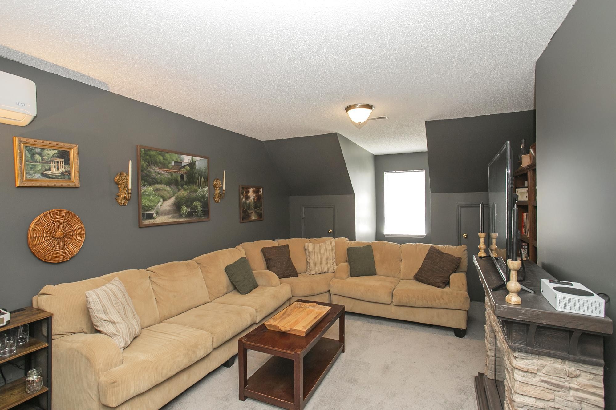 407 Bradford Cir