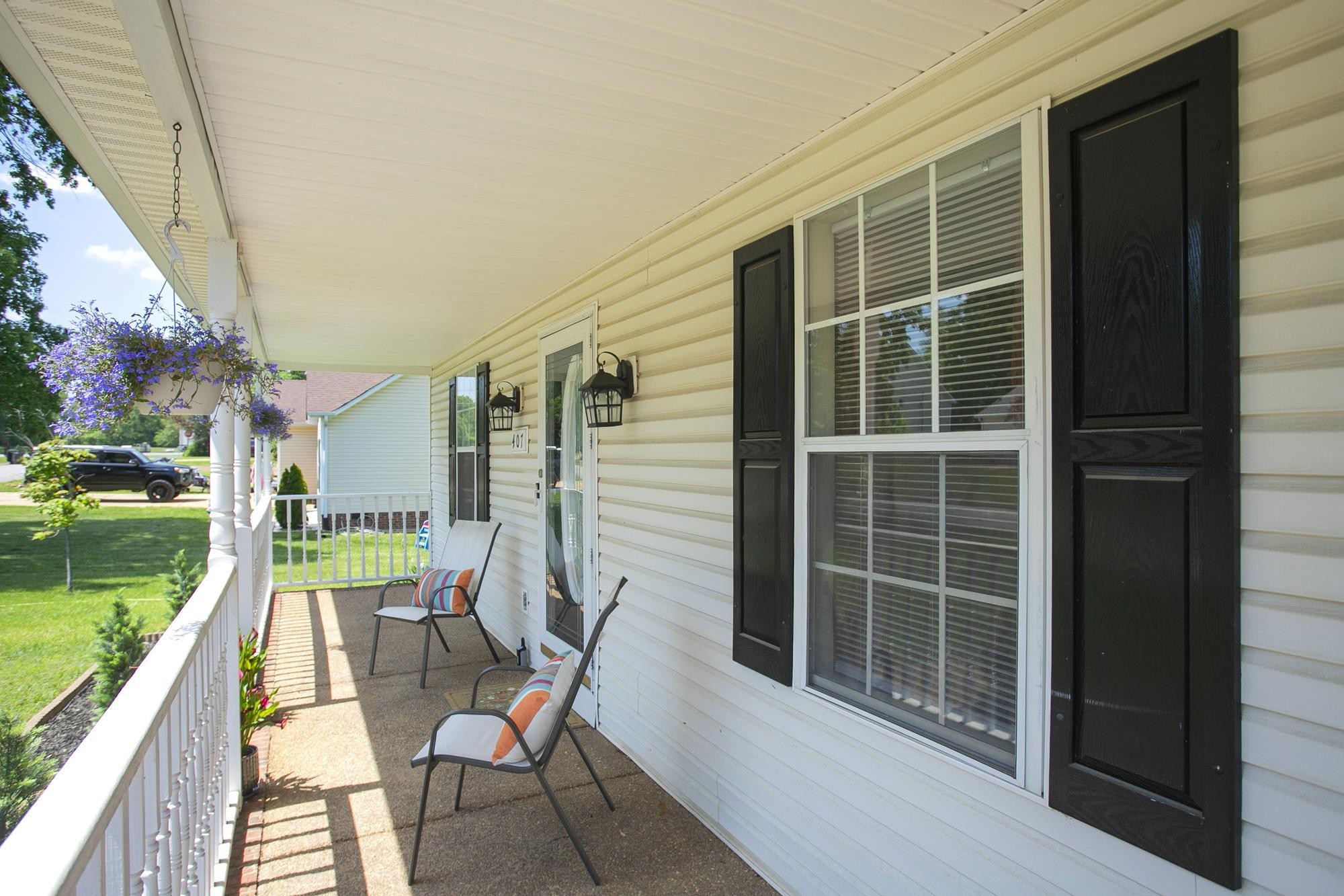 407 Bradford Cir