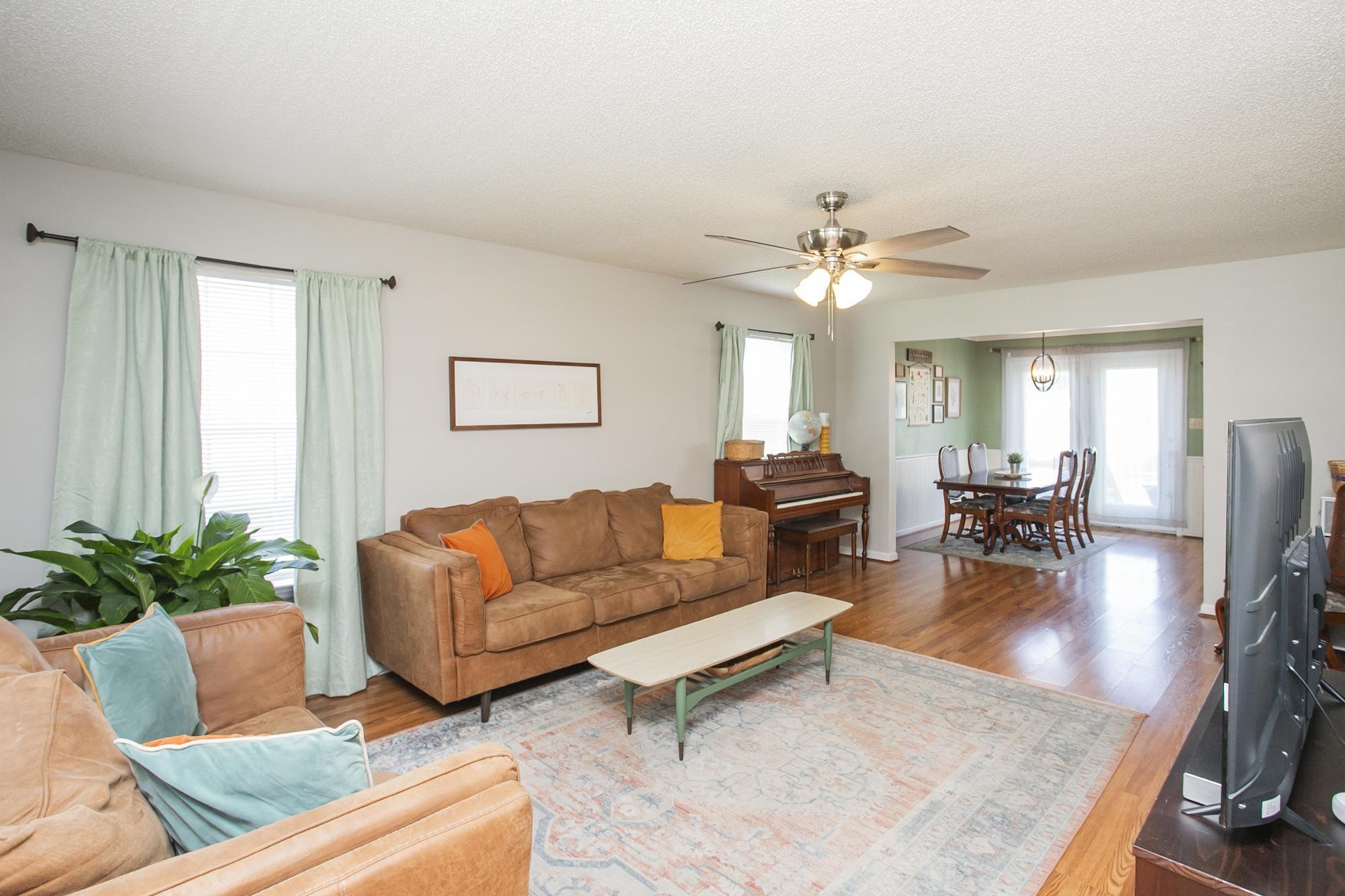 407 Bradford Cir