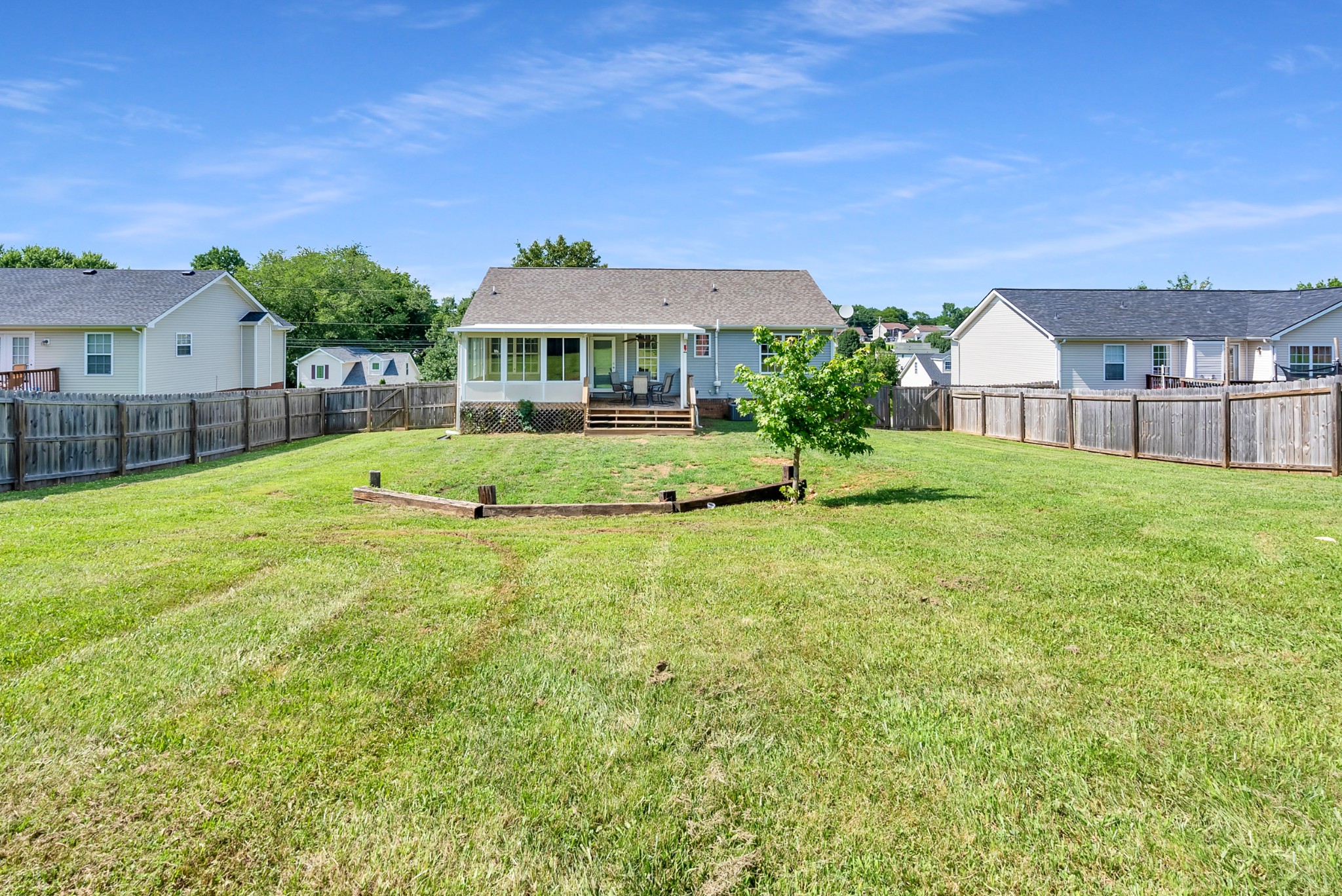 923 Hedge Apple Dr