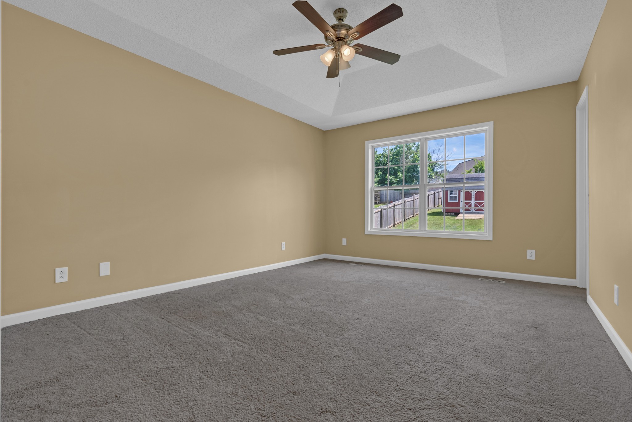 923 Hedge Apple Dr