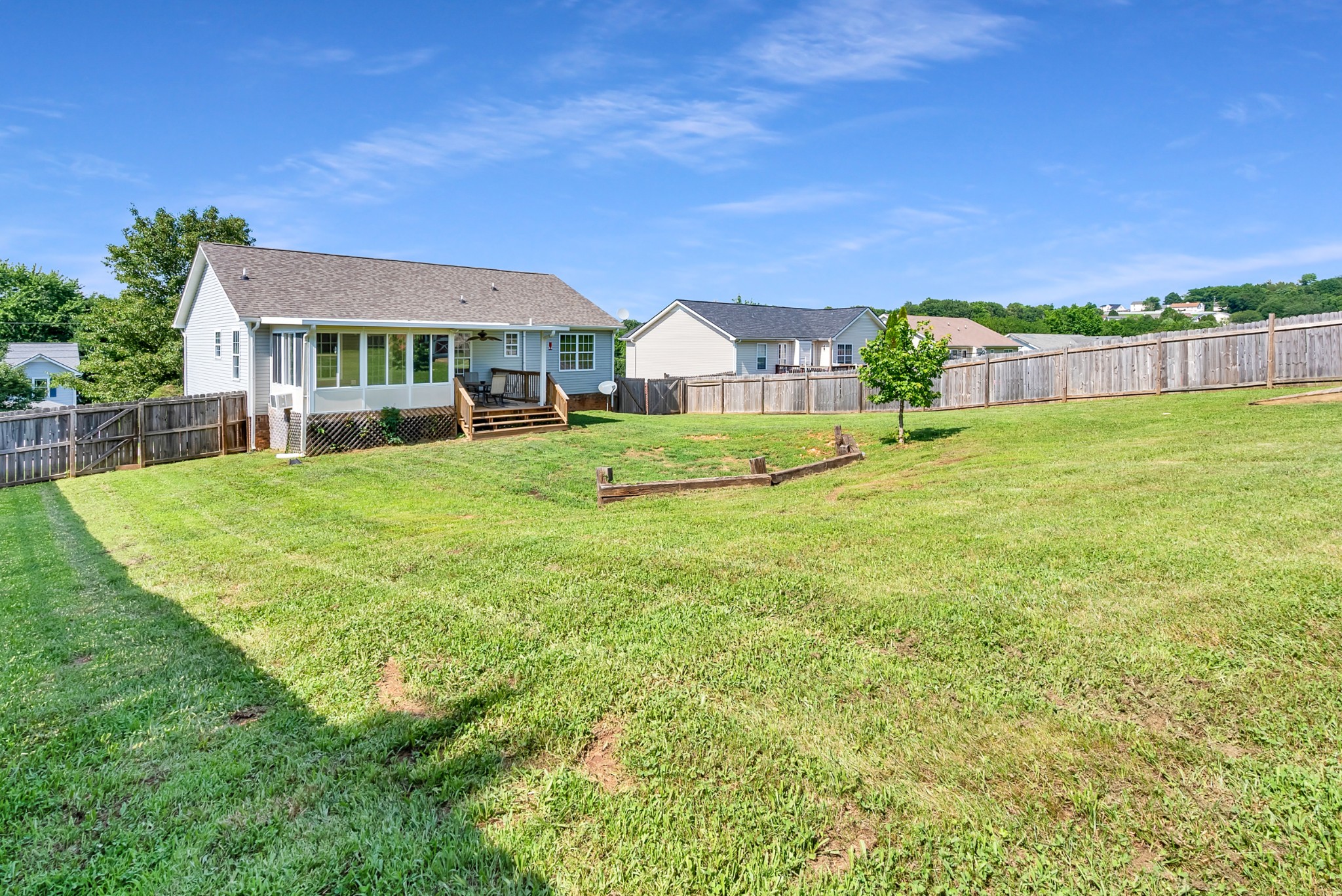 923 Hedge Apple Dr