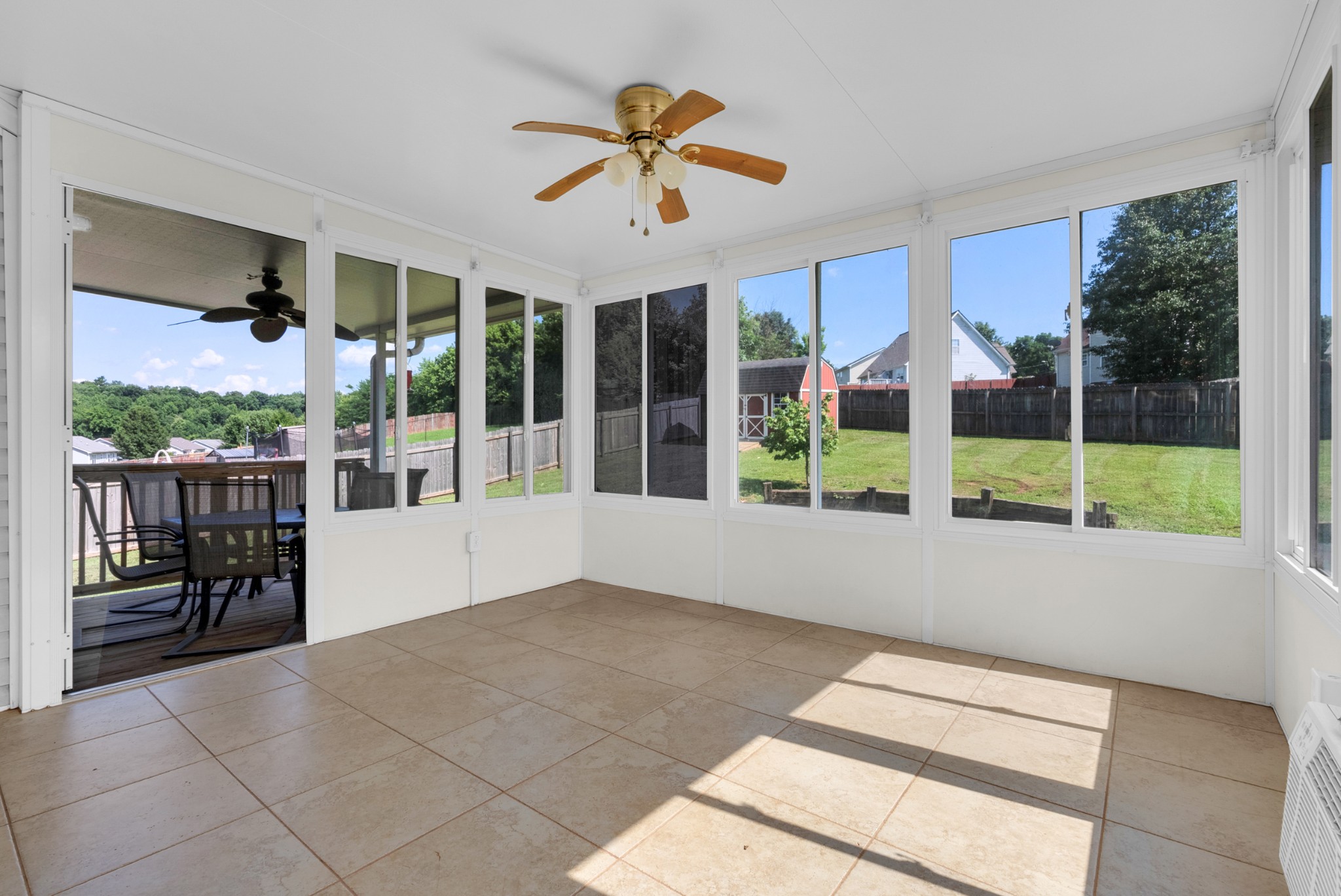 923 Hedge Apple Dr