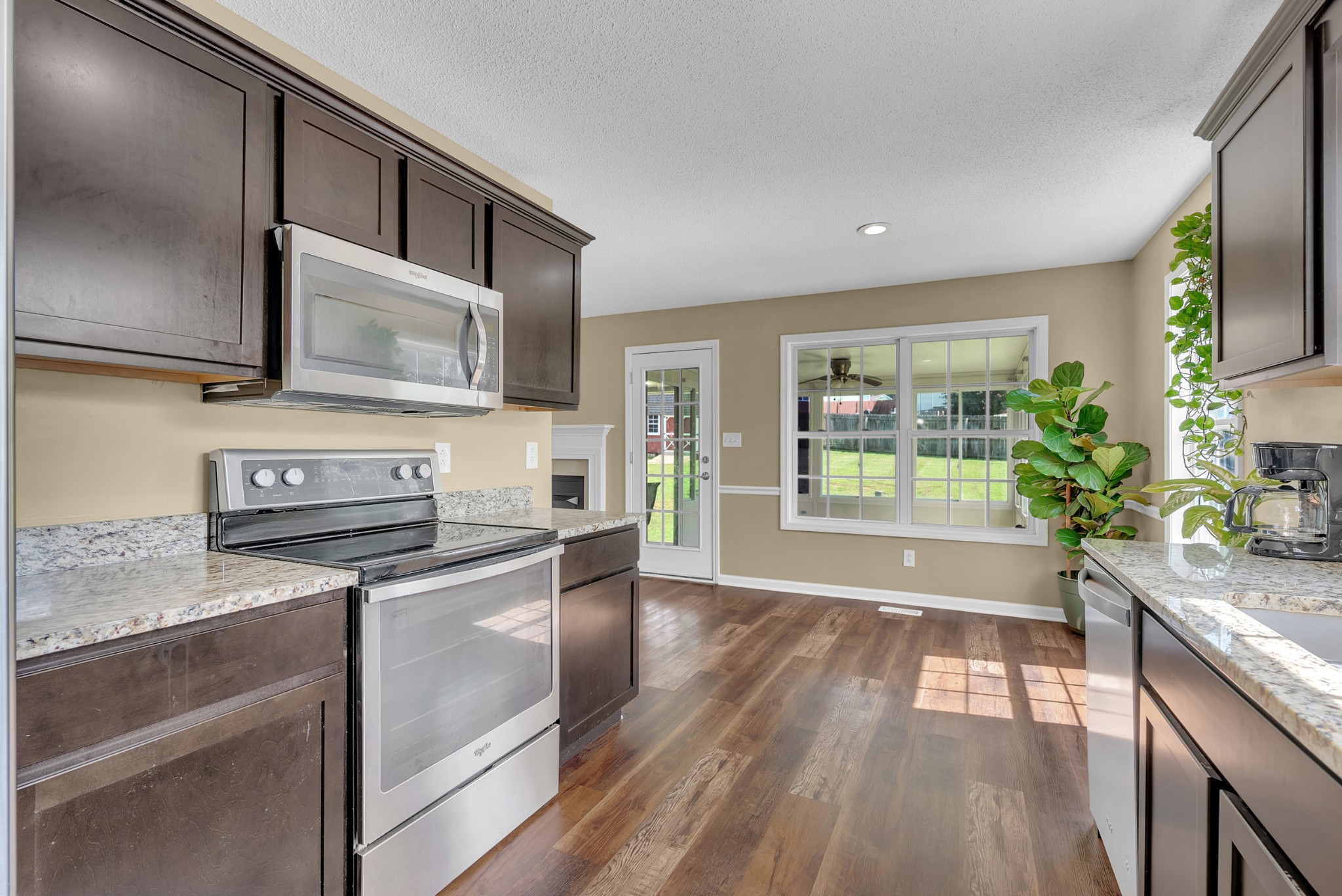 923 Hedge Apple Dr