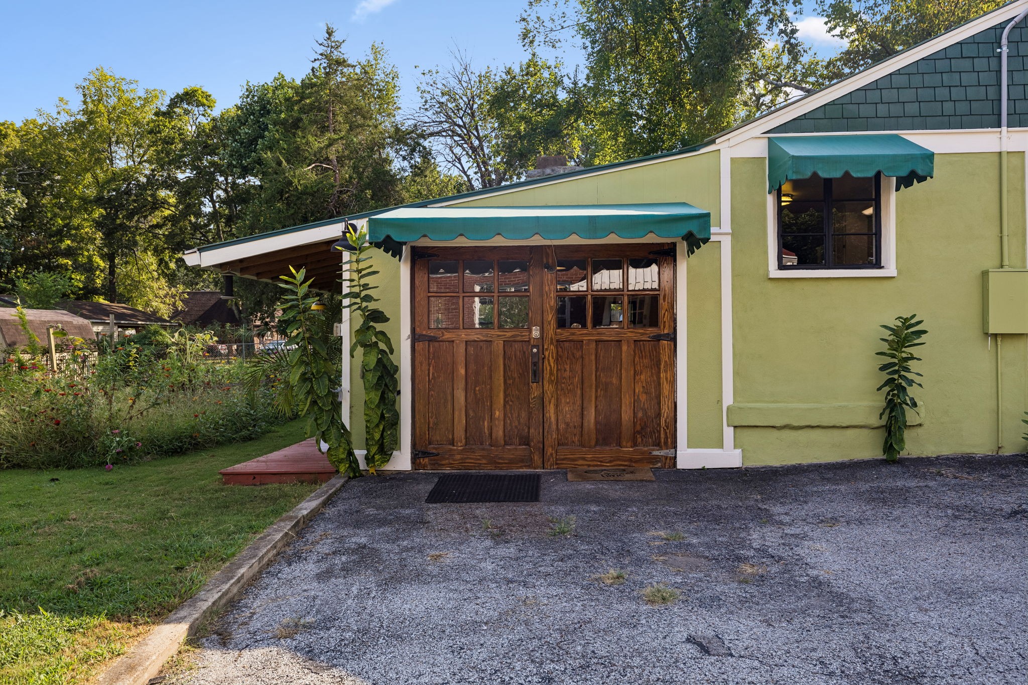1310 Riverwood Dr