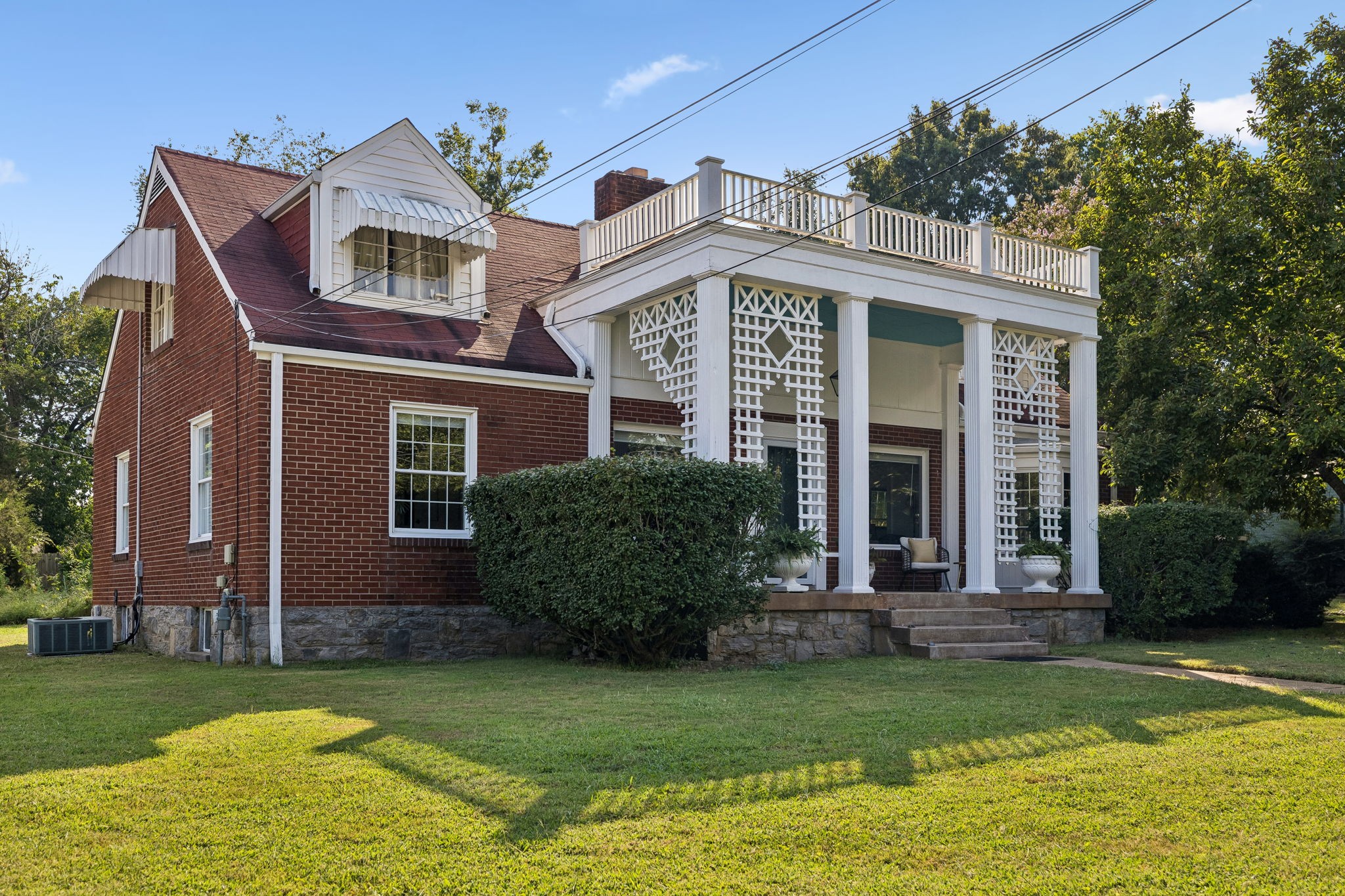 1310 Riverwood Dr
