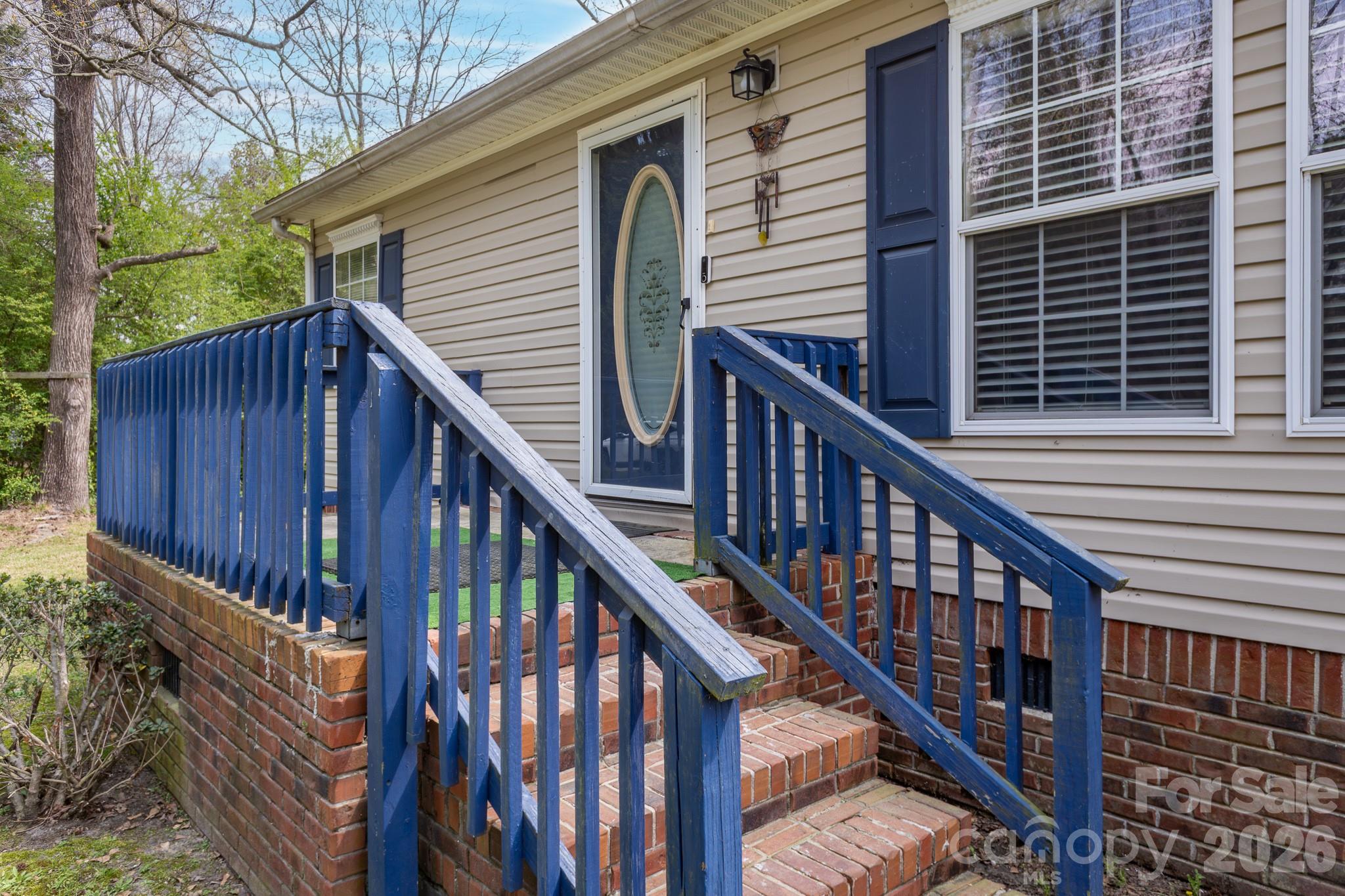 210 Pierce Street Unit: 4