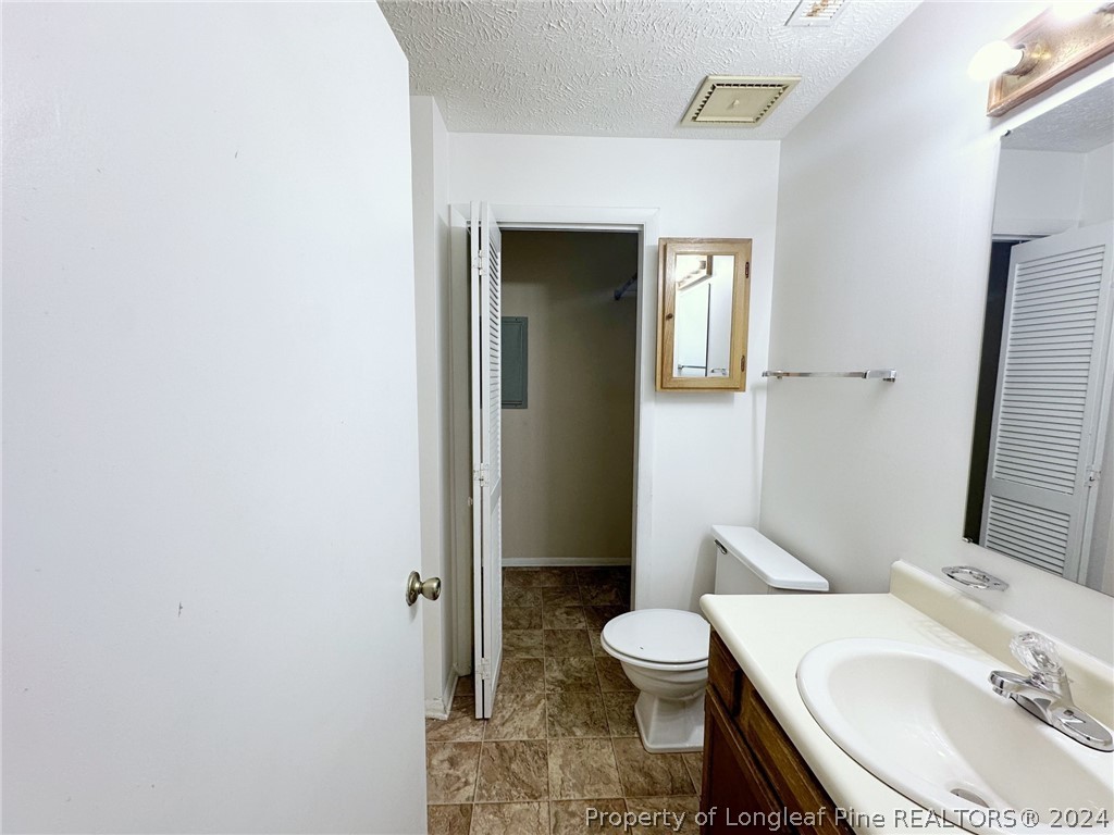1800 Tryon Drive 5
