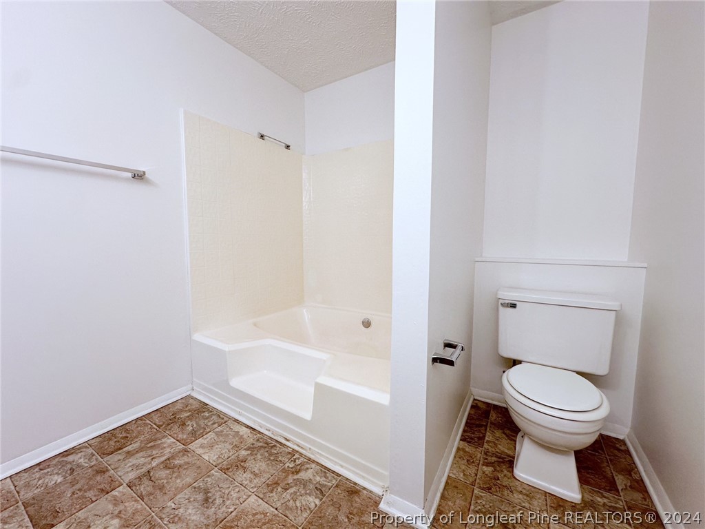 1800 Tryon Drive 5