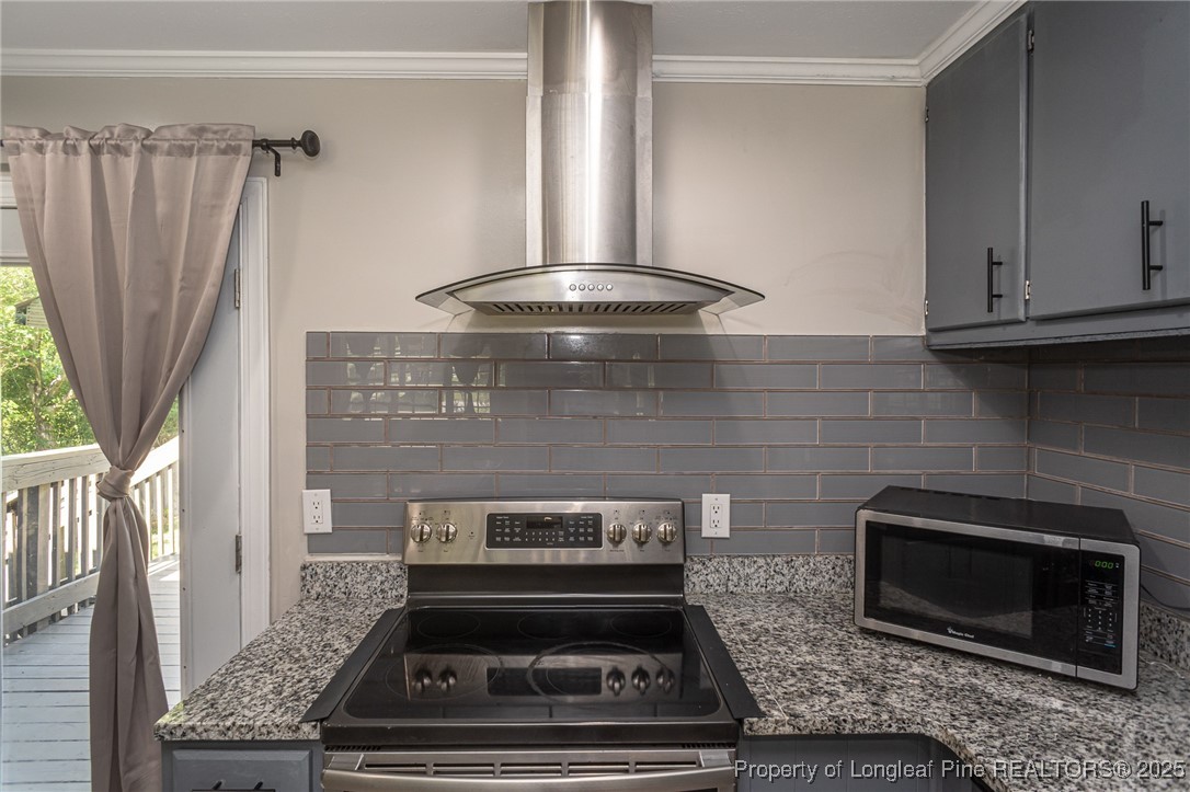 943 Louise Circle