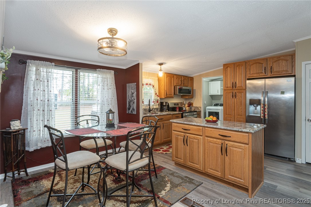 709 Mackay Court
