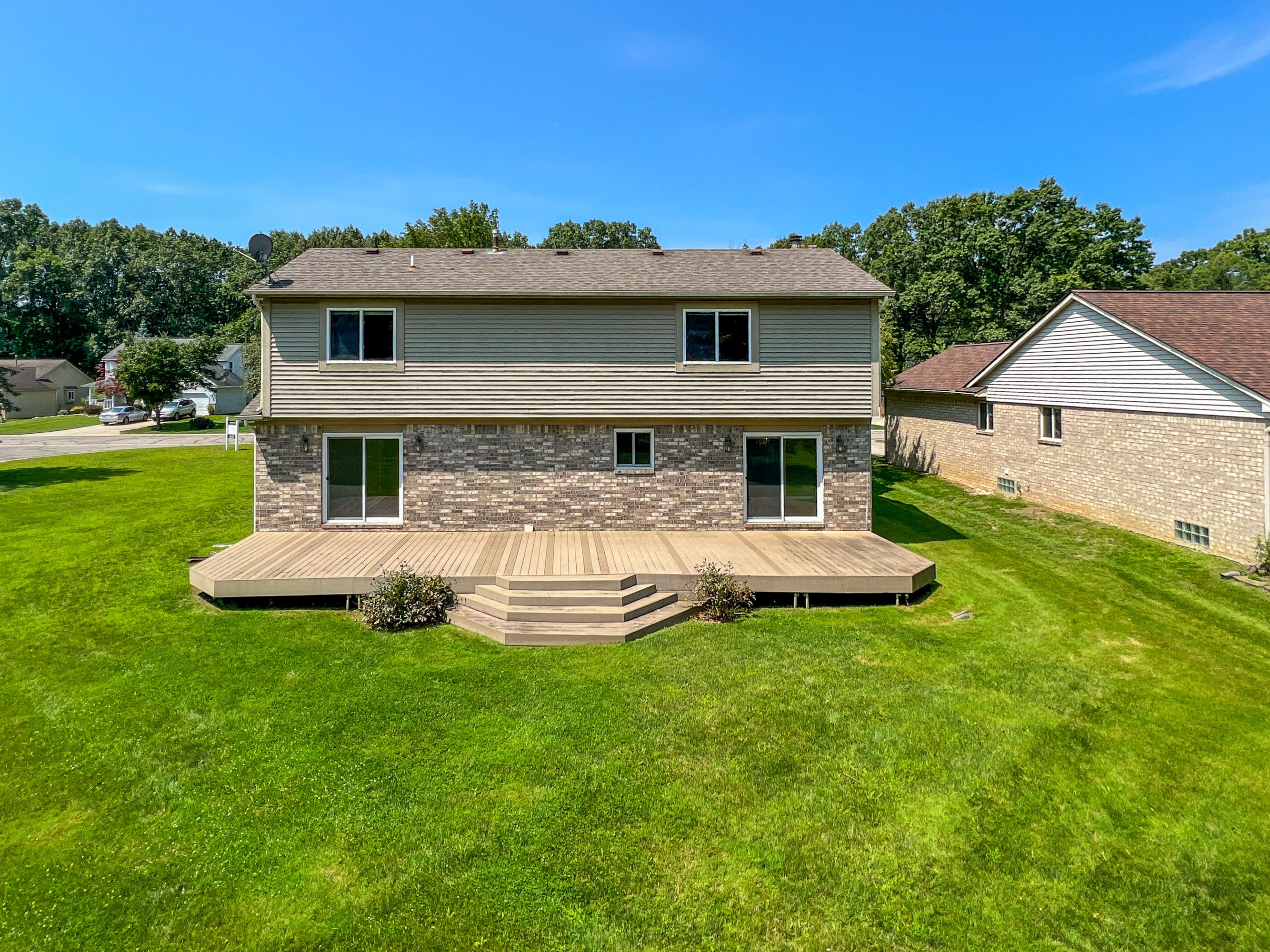490 RIVER RIDGE Drive