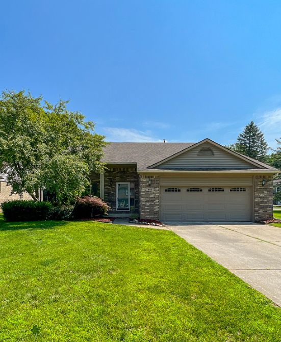 490 RIVER RIDGE Drive