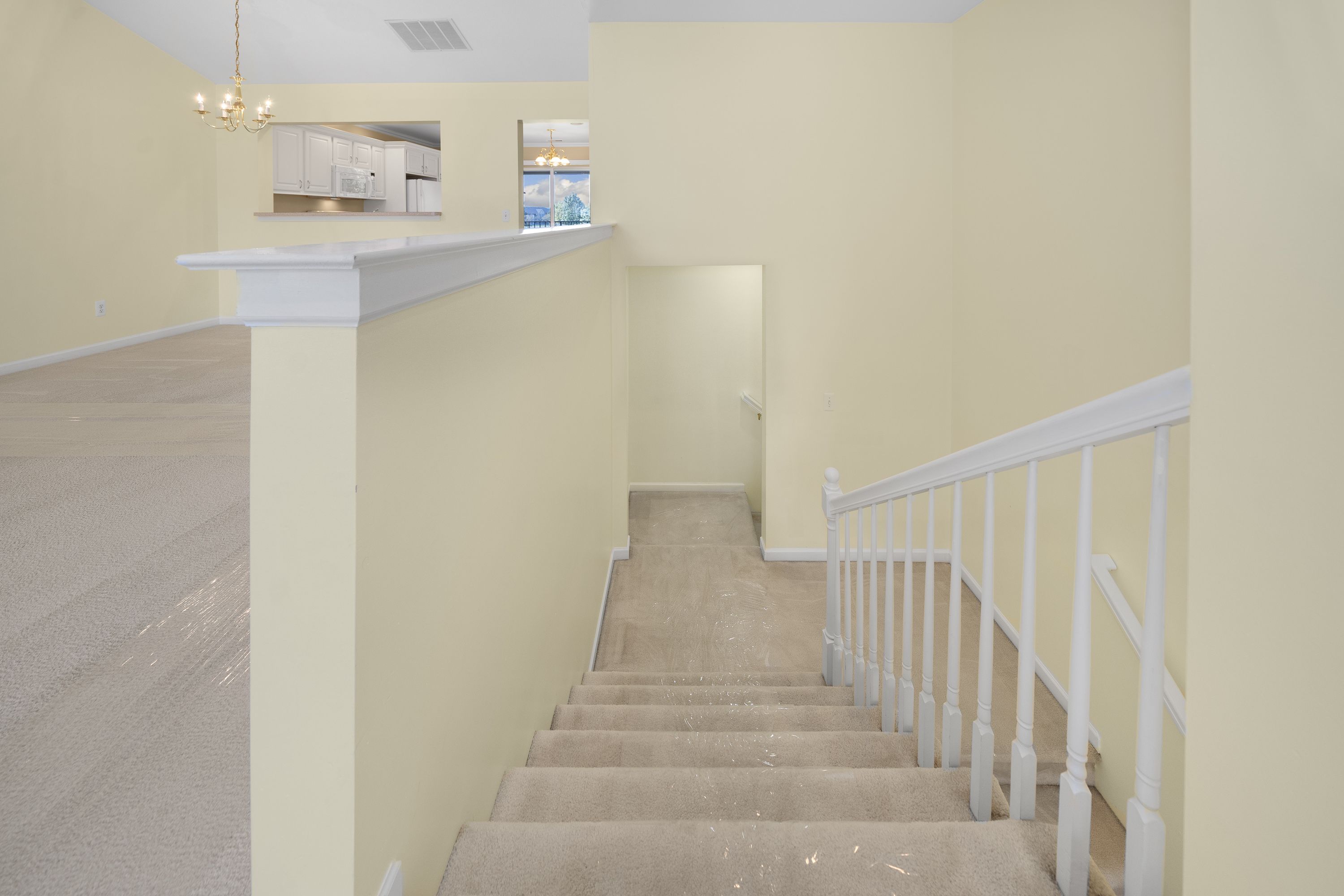 15143 HIDDEN POINTE Circle