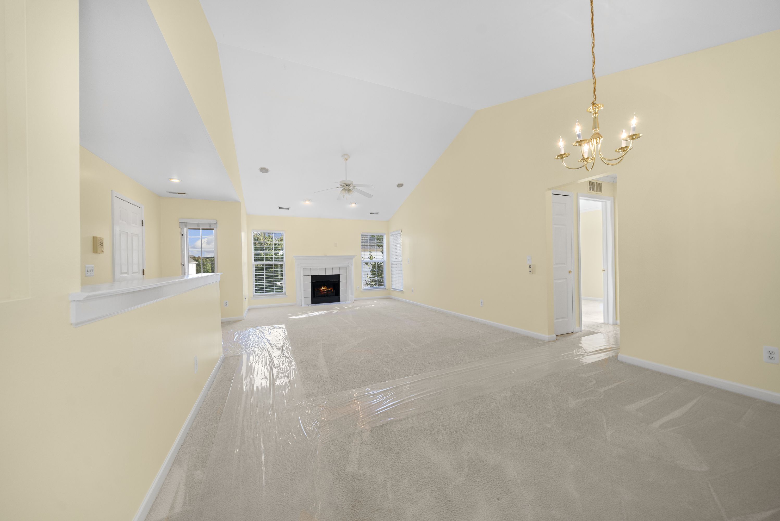 15143 HIDDEN POINTE Circle