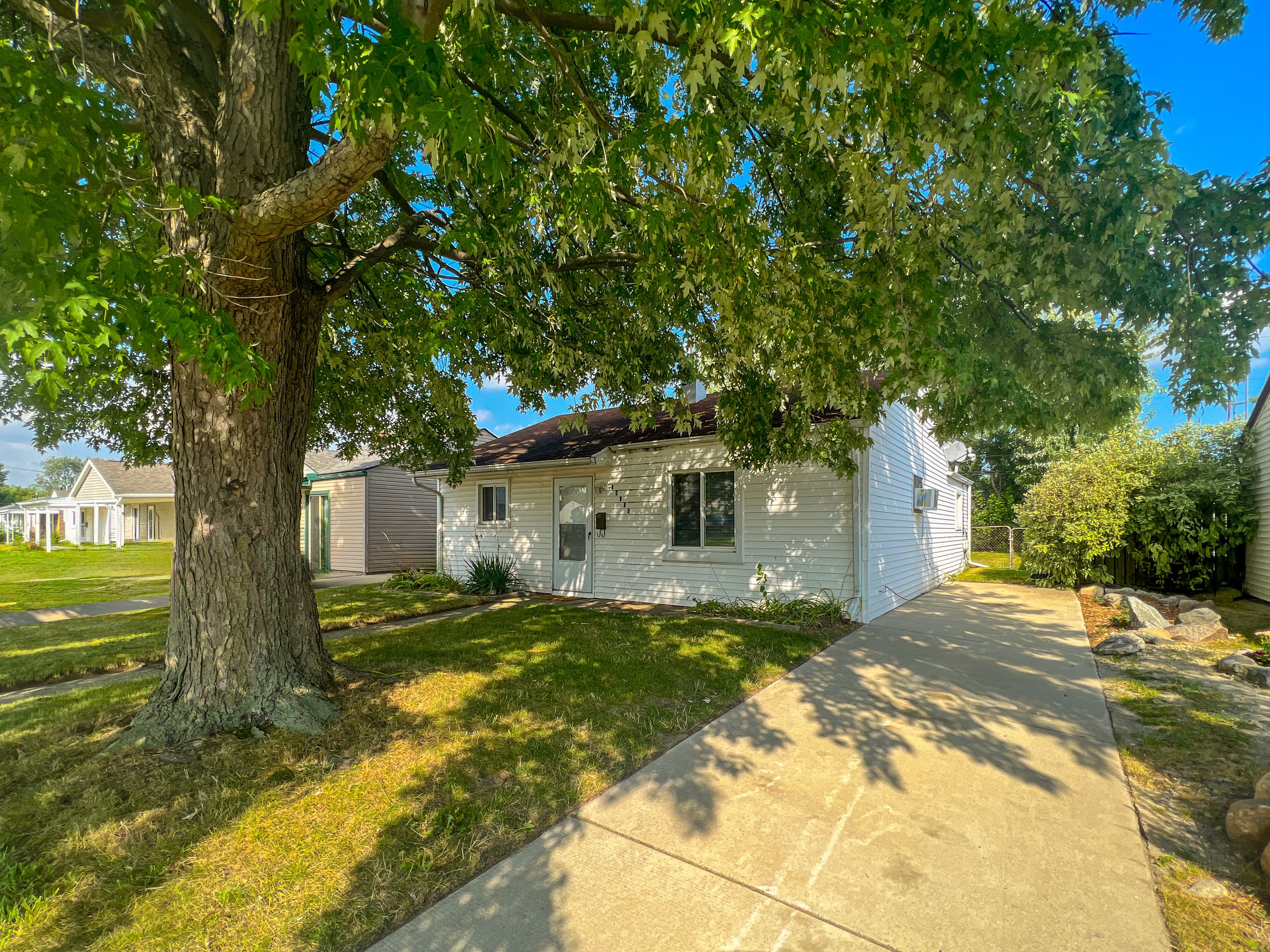 28336 ROSEMONT Street