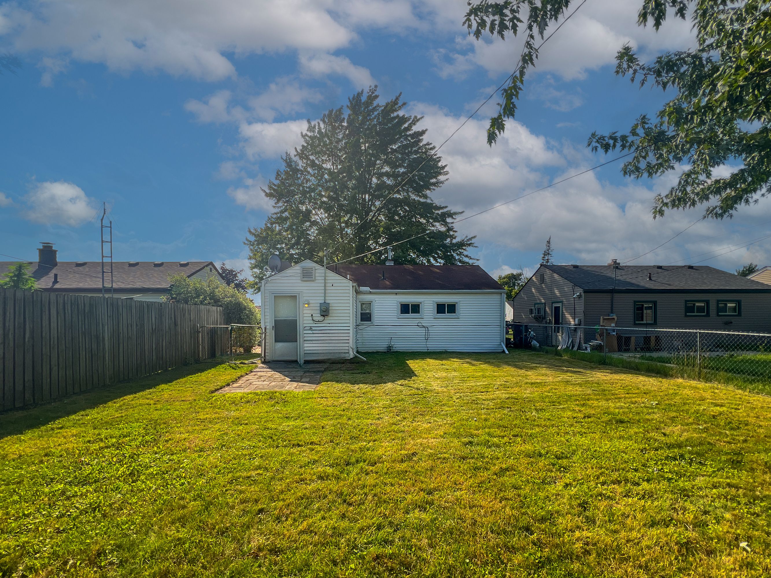 28336 ROSEMONT Street