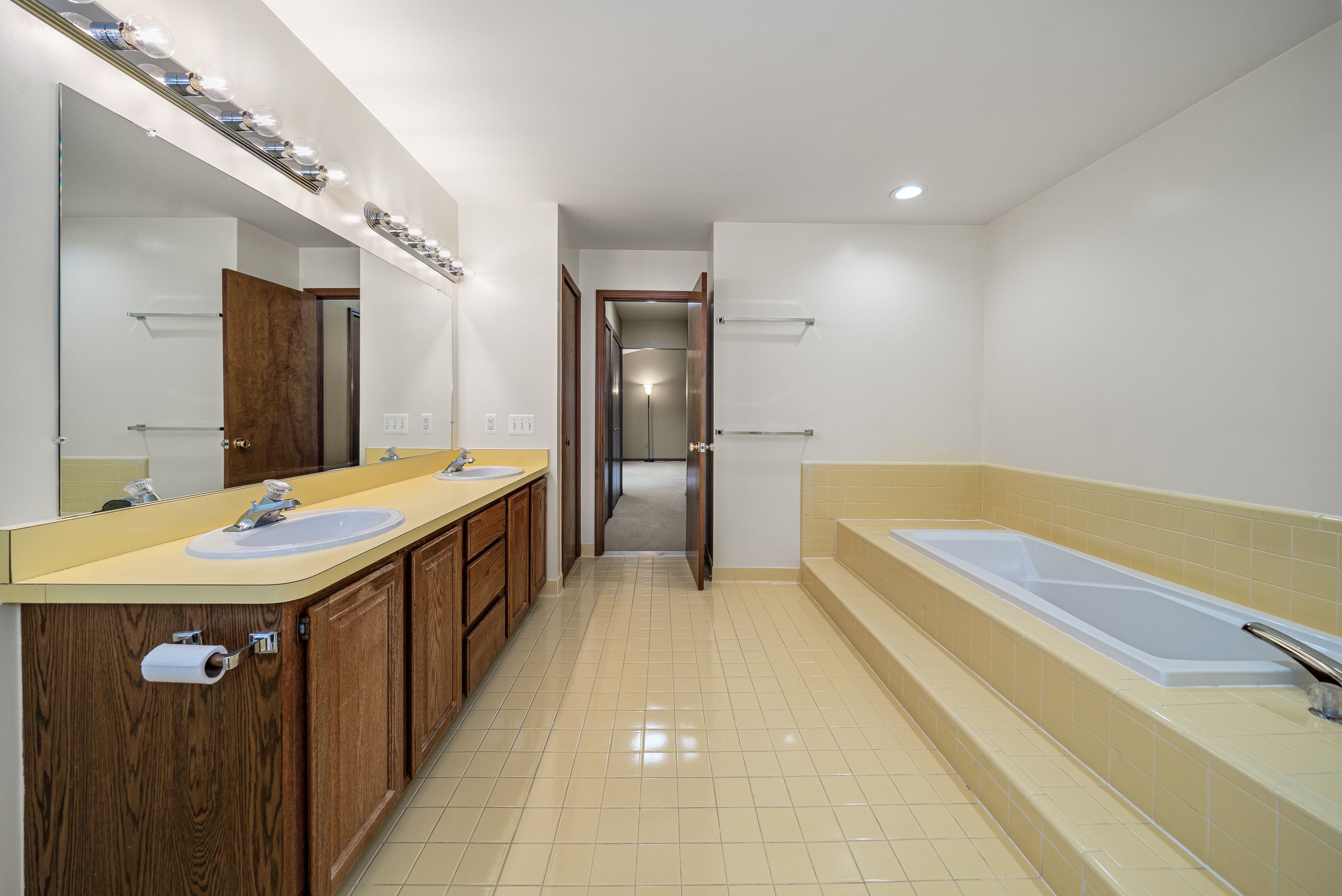 1288 BRADBURY Drive