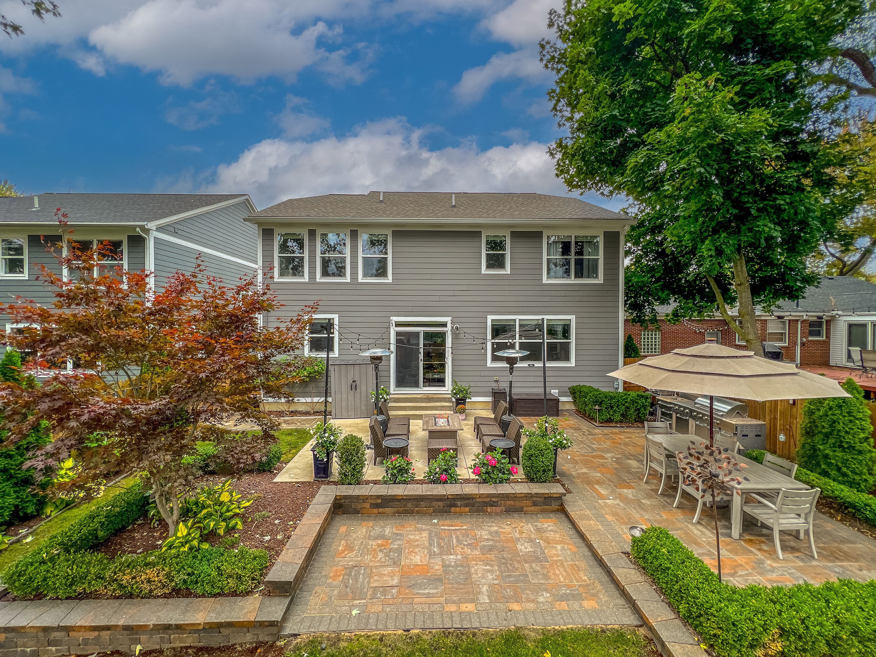 3906 HILLSIDE Drive