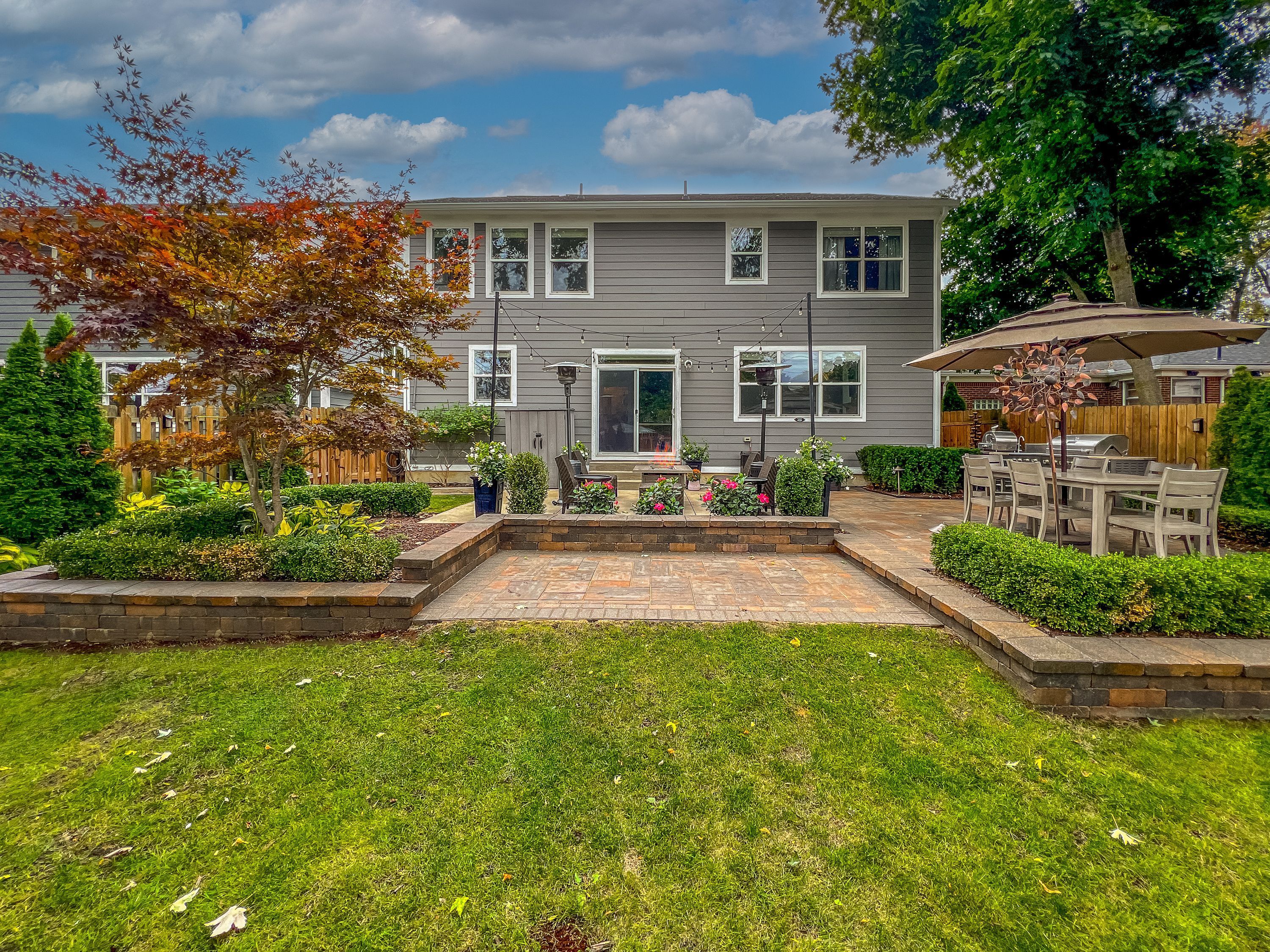 3906 HILLSIDE Drive