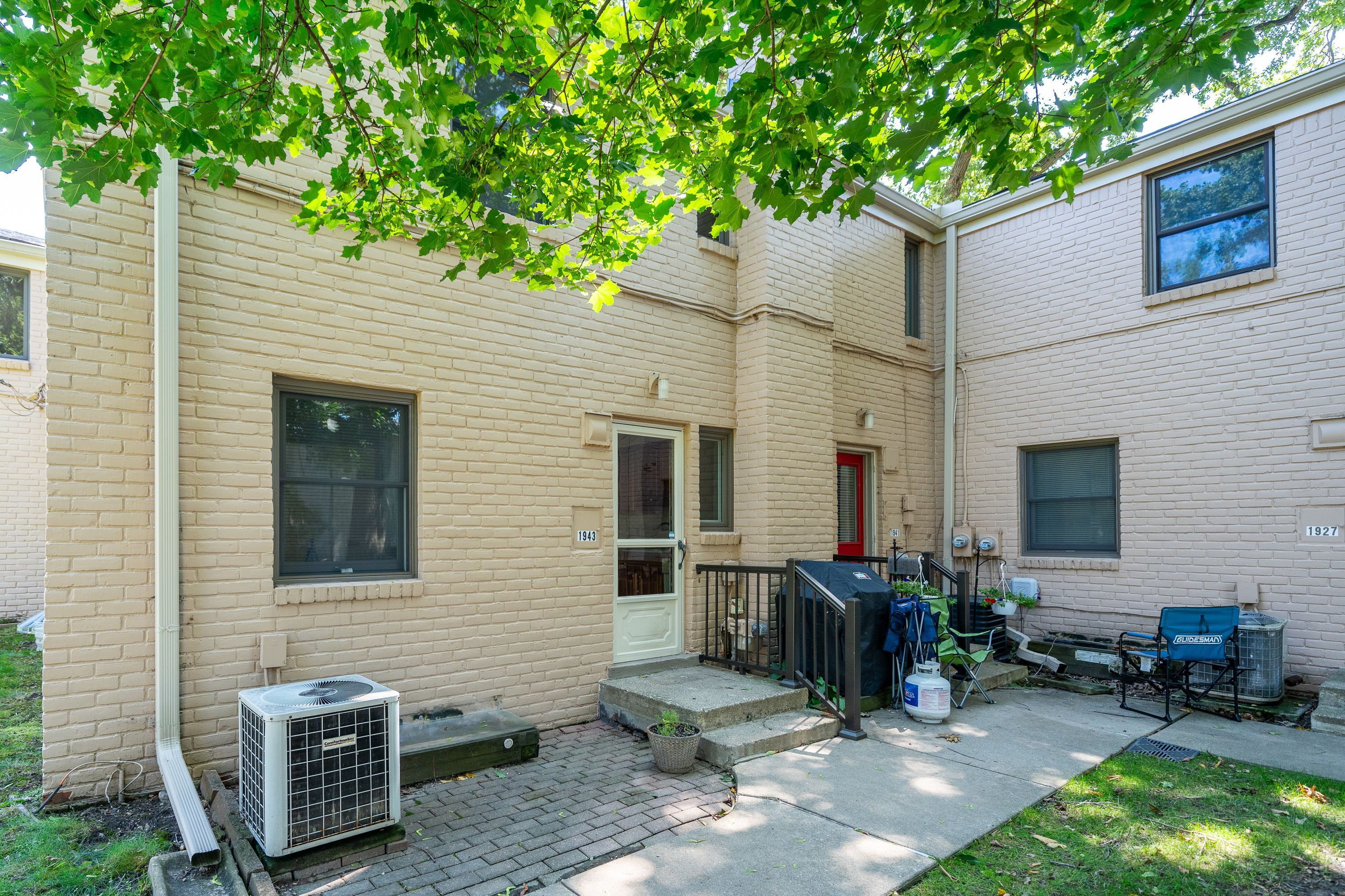 1943 GRAEFIELD Road