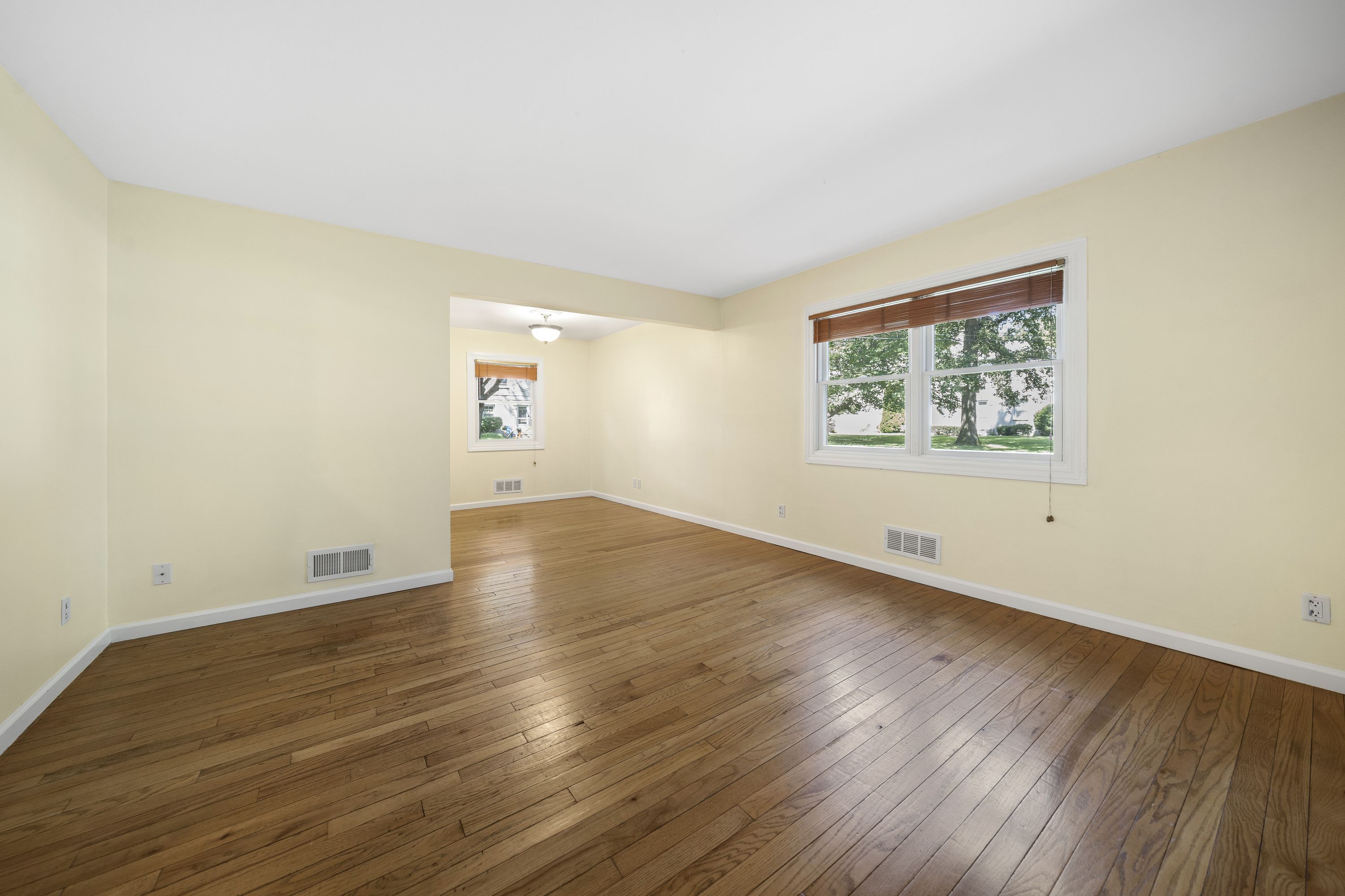 1943 GRAEFIELD Road