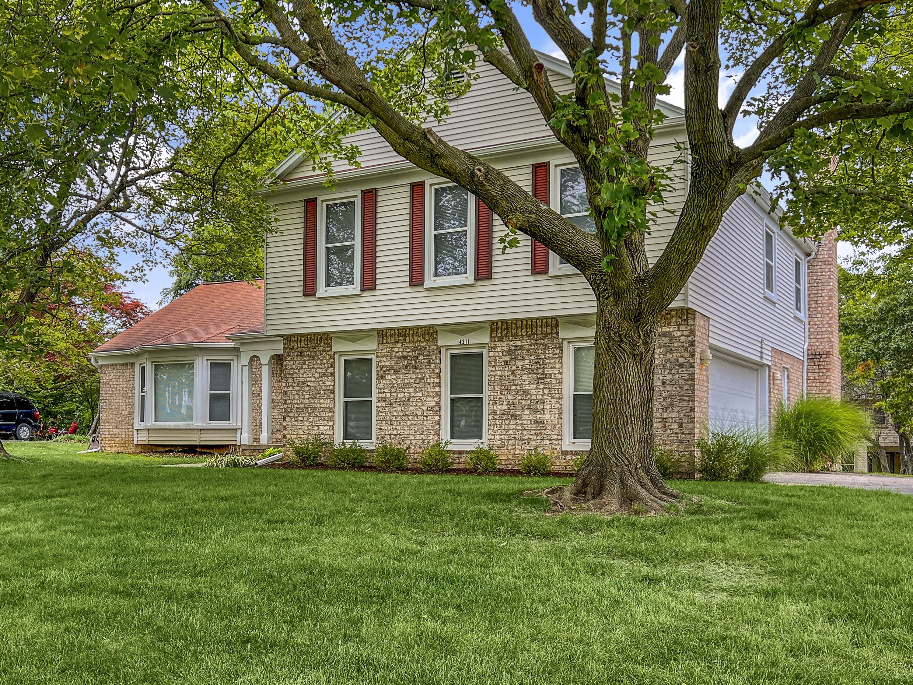 4311 APPLE VALLEY Lane