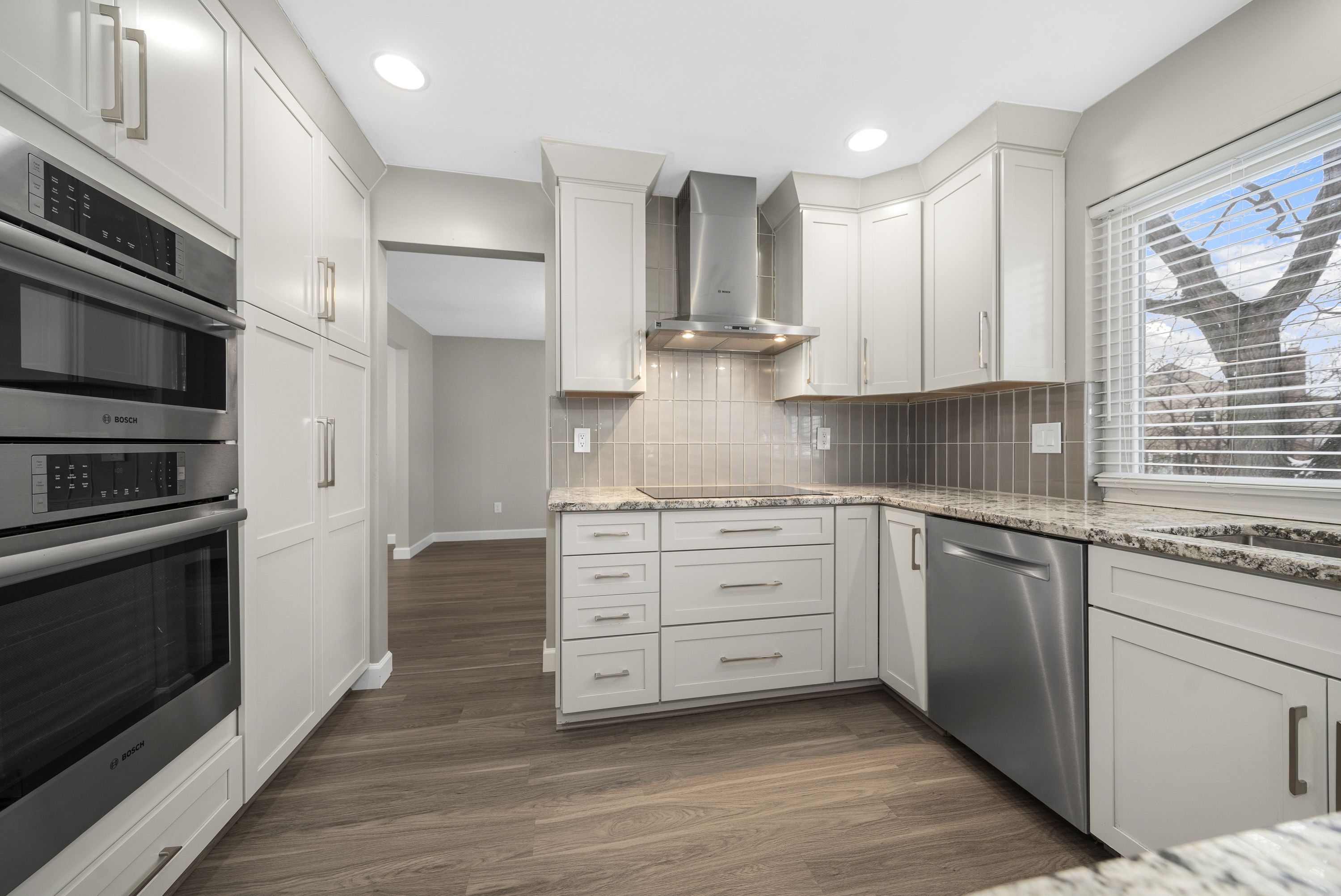 4311 APPLE VALLEY Lane