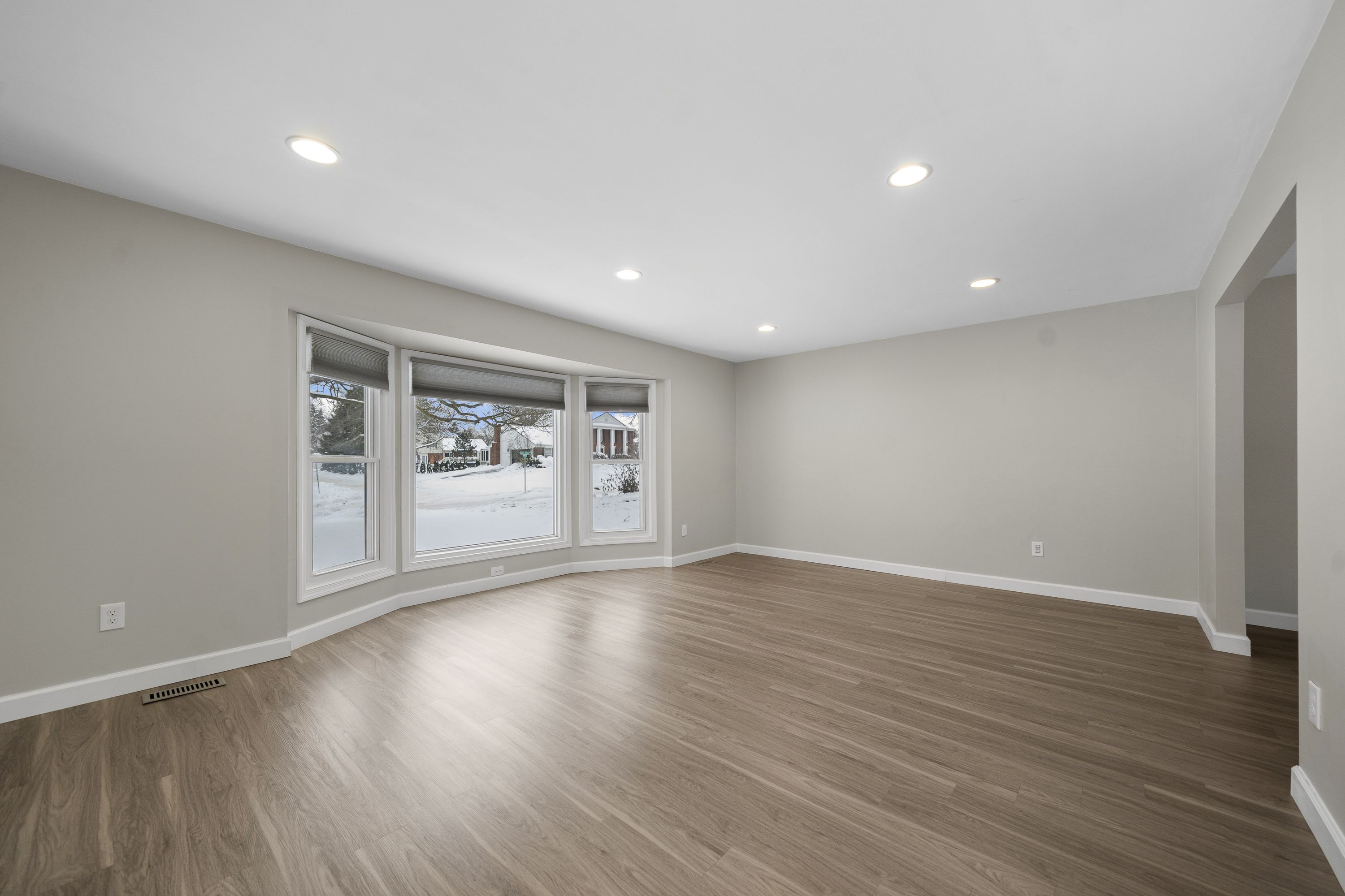 4311 APPLE VALLEY Lane