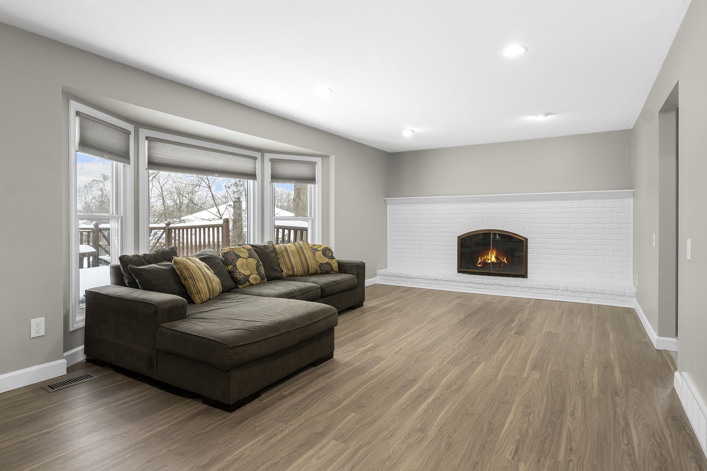 4311 APPLE VALLEY Lane
