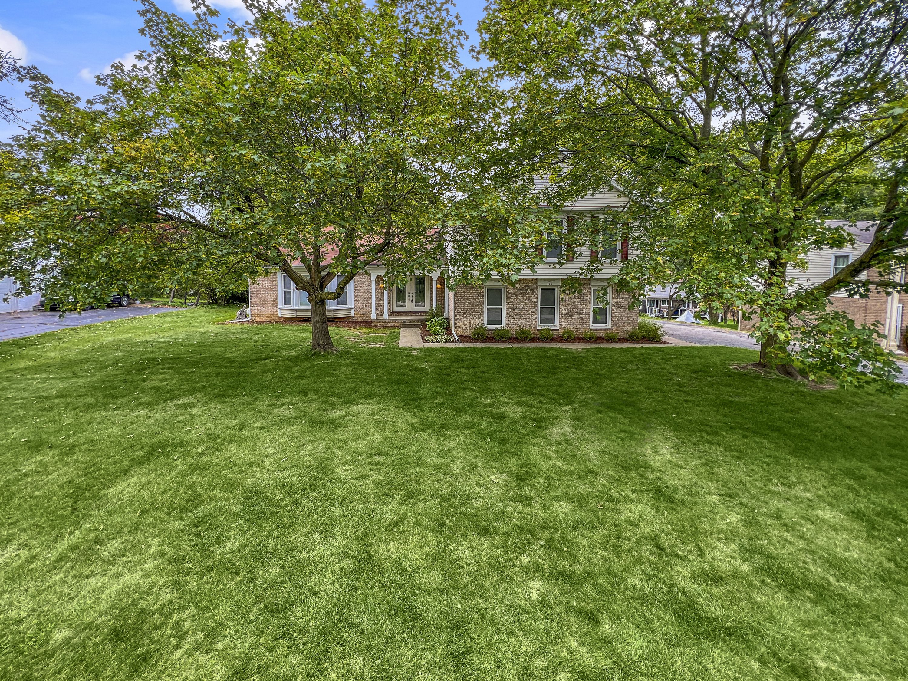 4311 APPLE VALLEY Lane