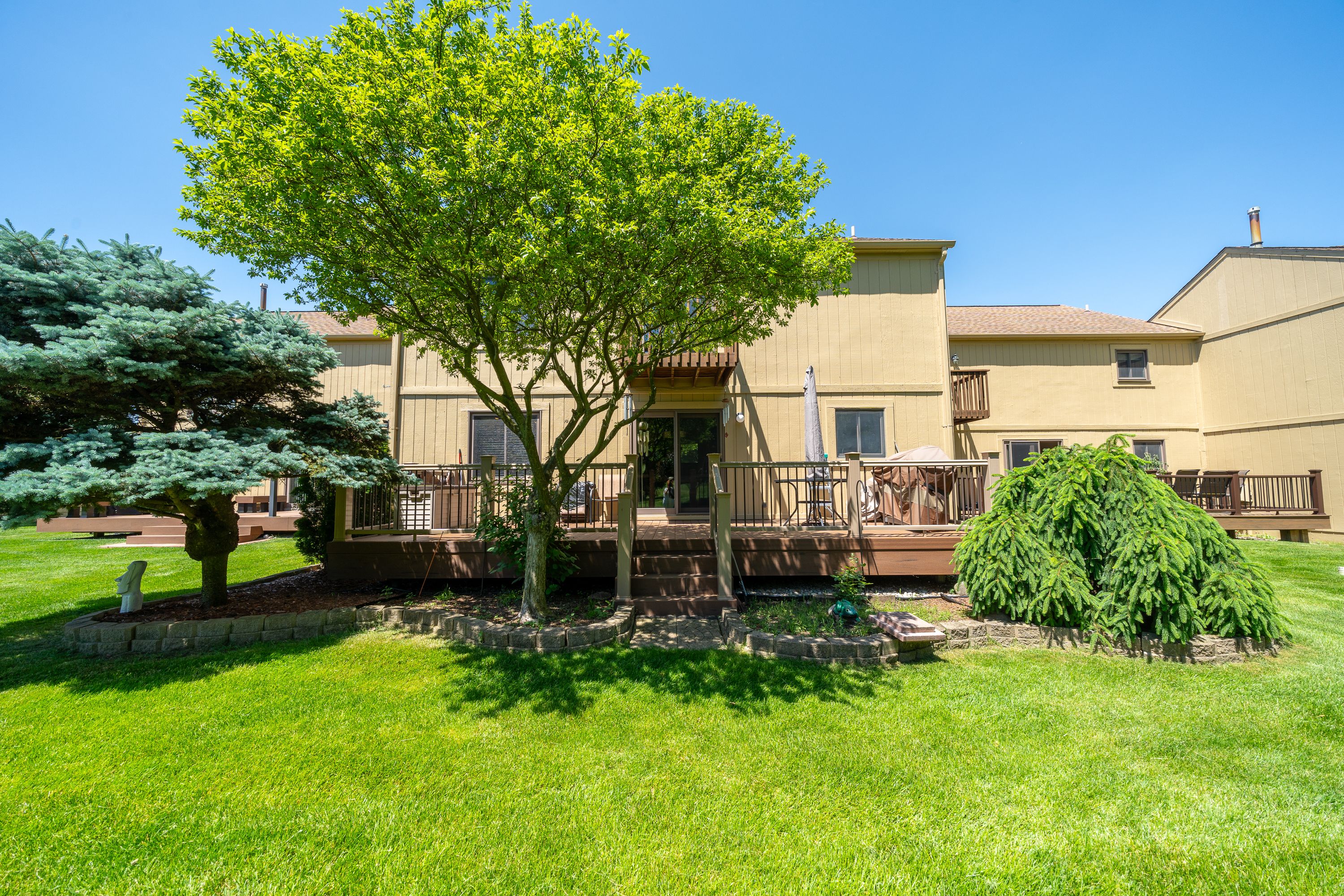 2163 ROCHELLE PARK Drive