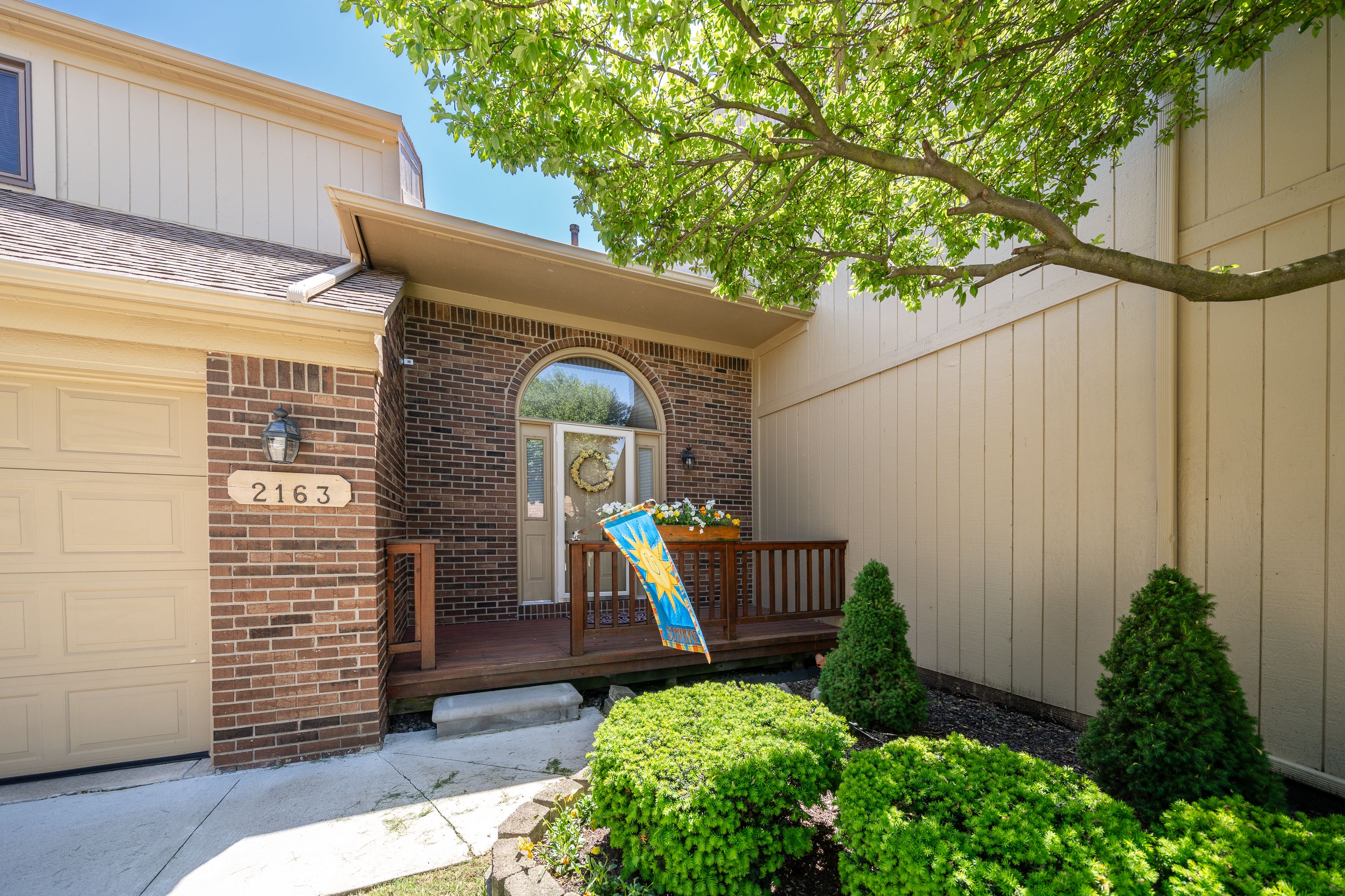 2163 ROCHELLE PARK Drive