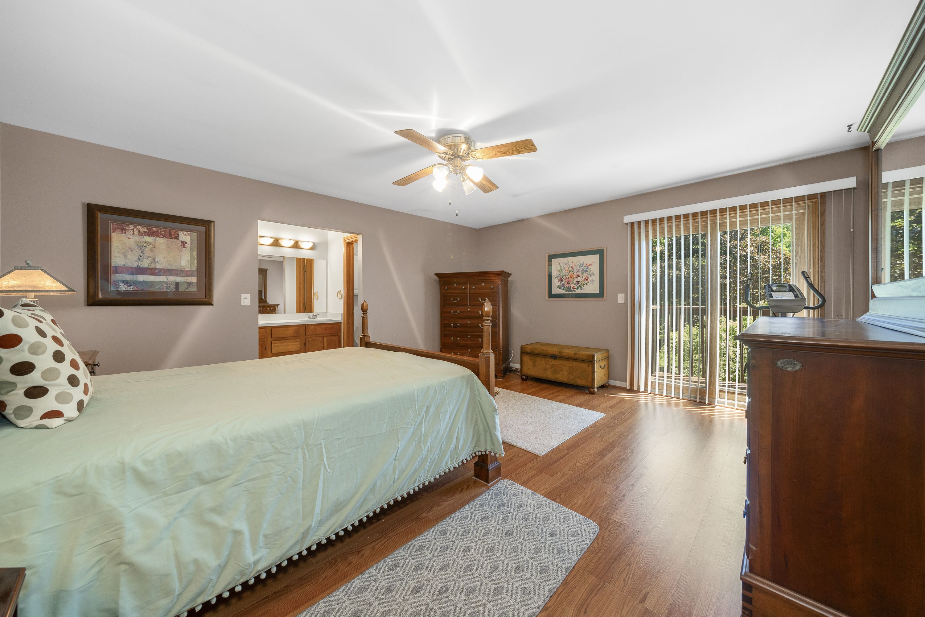 2163 ROCHELLE PARK Drive