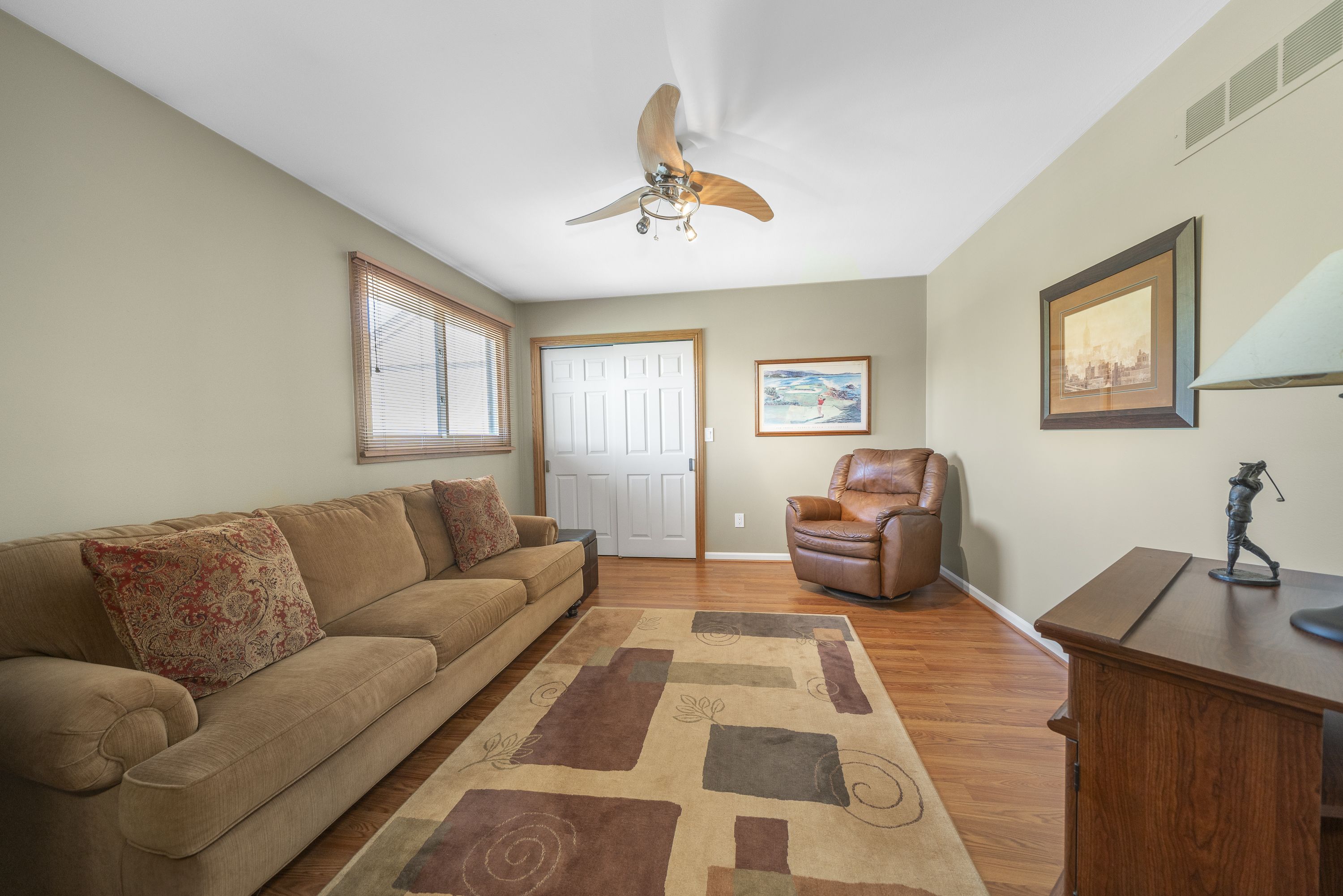 2163 ROCHELLE PARK Drive