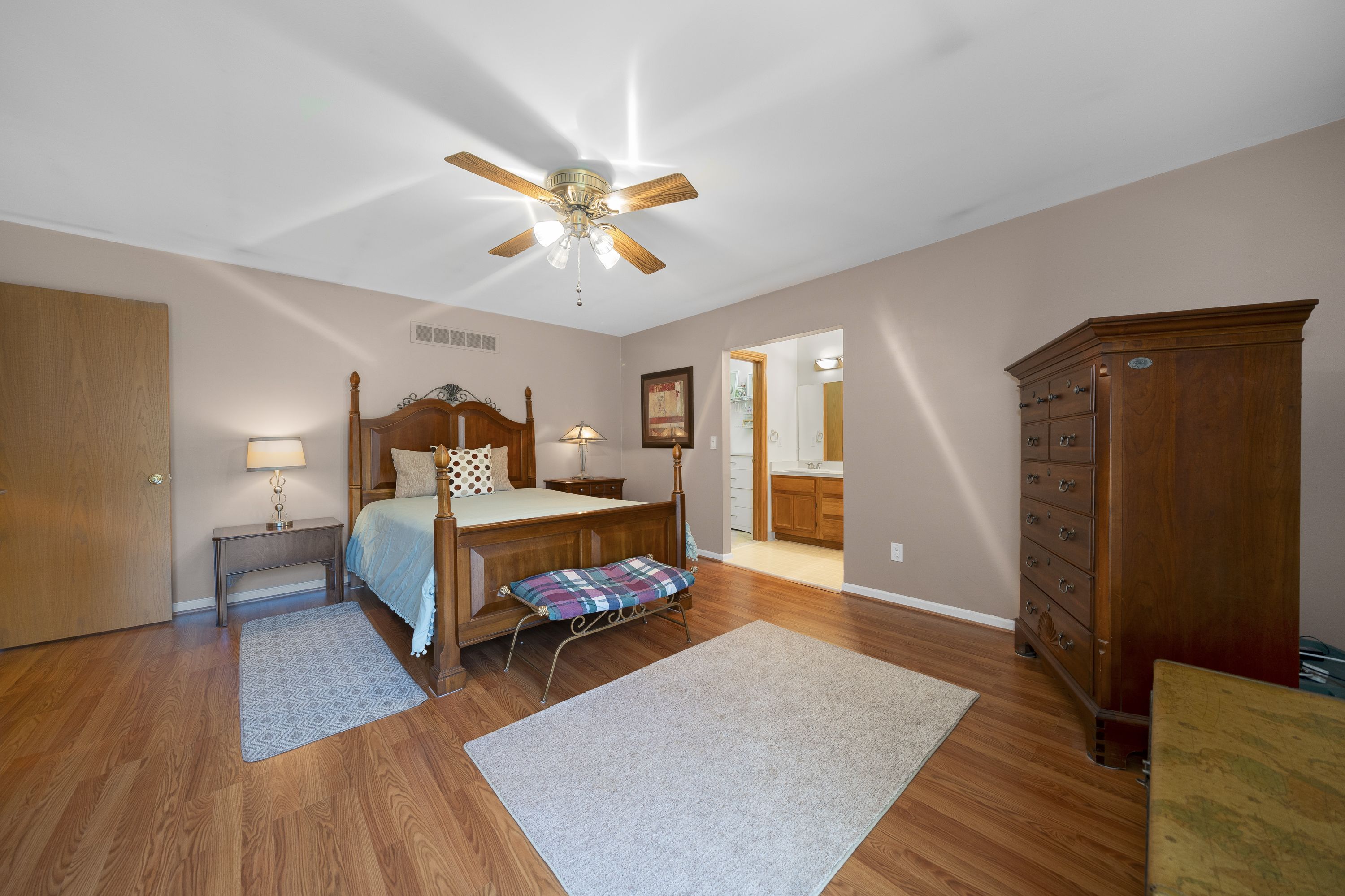 2163 ROCHELLE PARK Drive