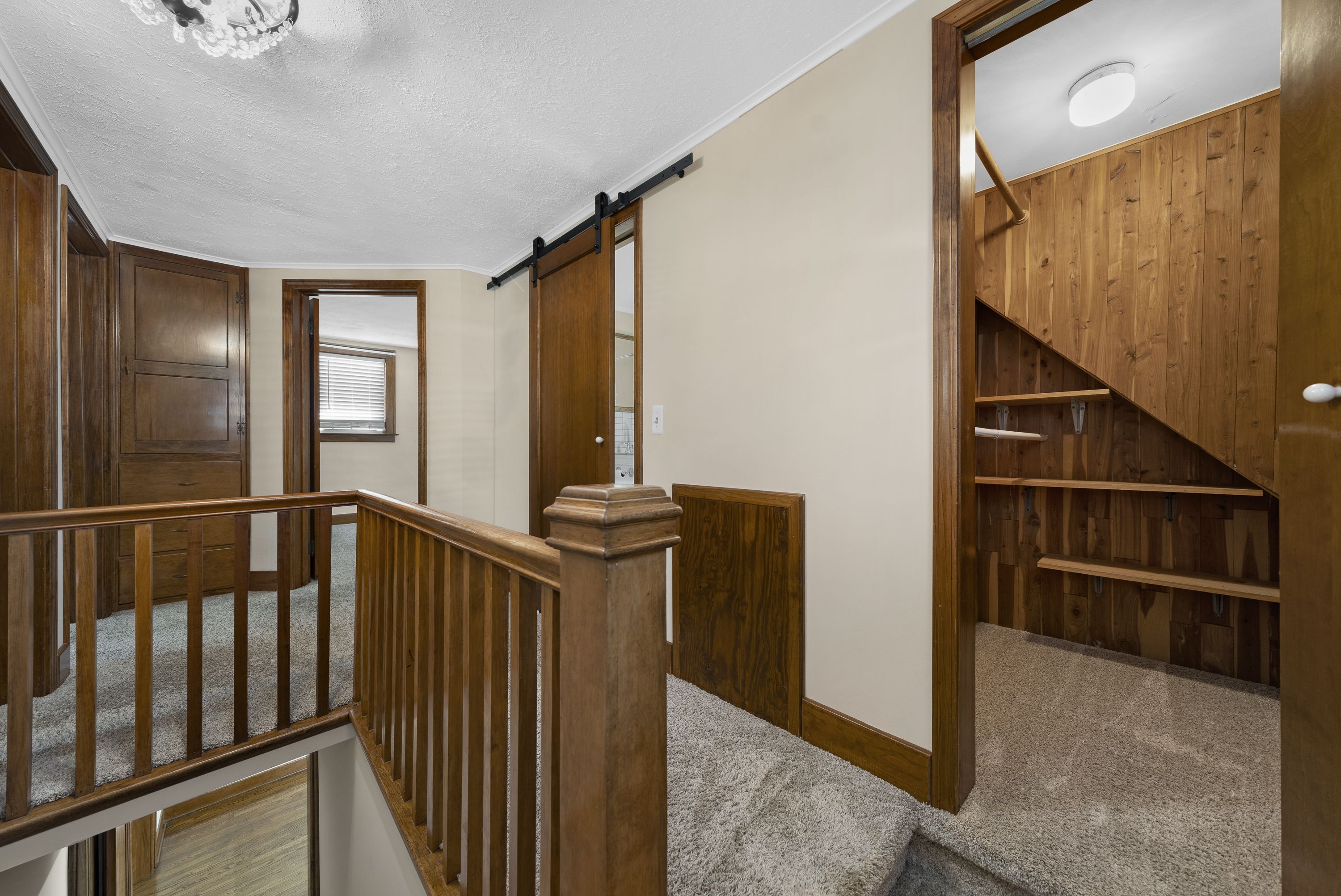 537 W 3RD Street