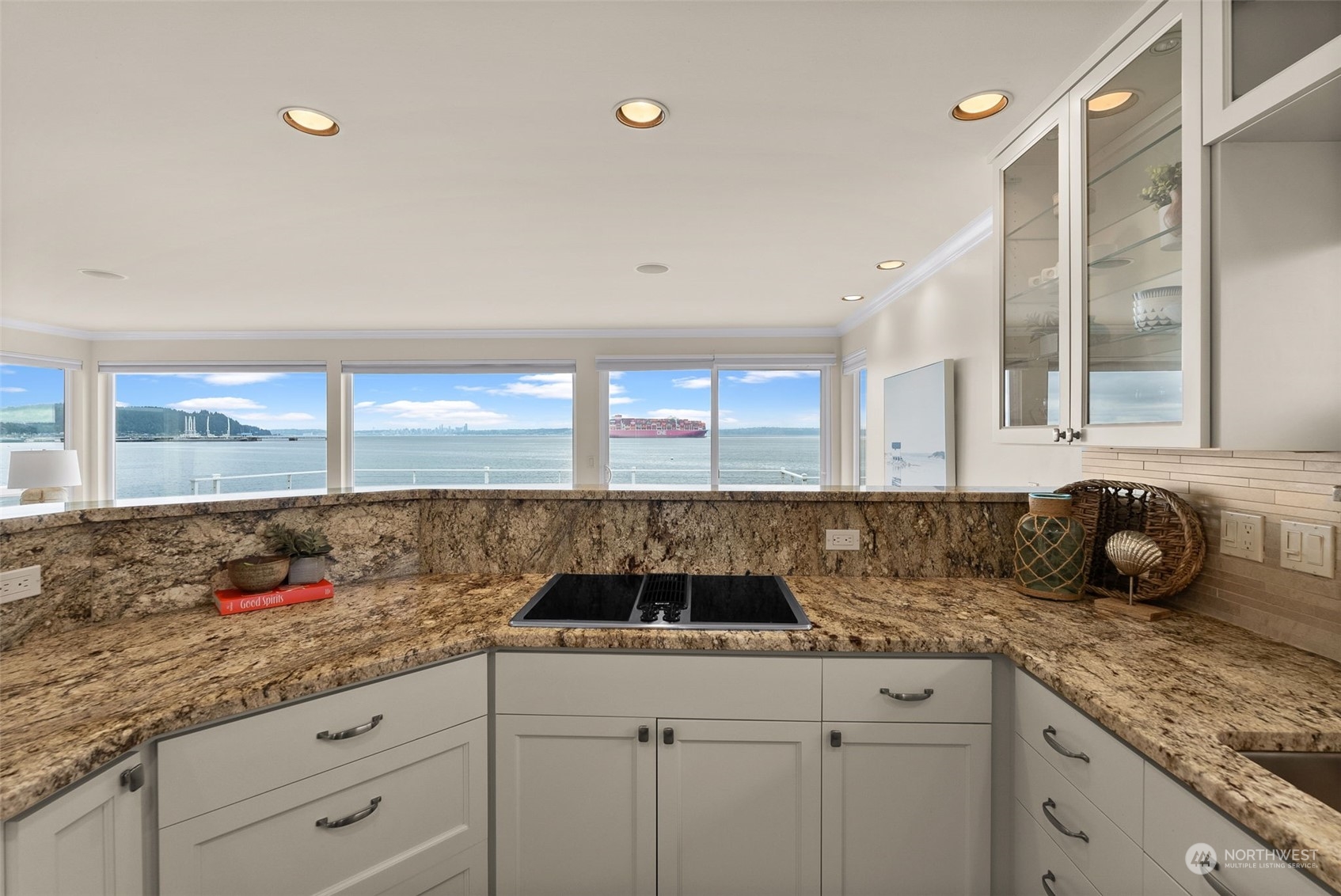 8115 E Daniels Loop